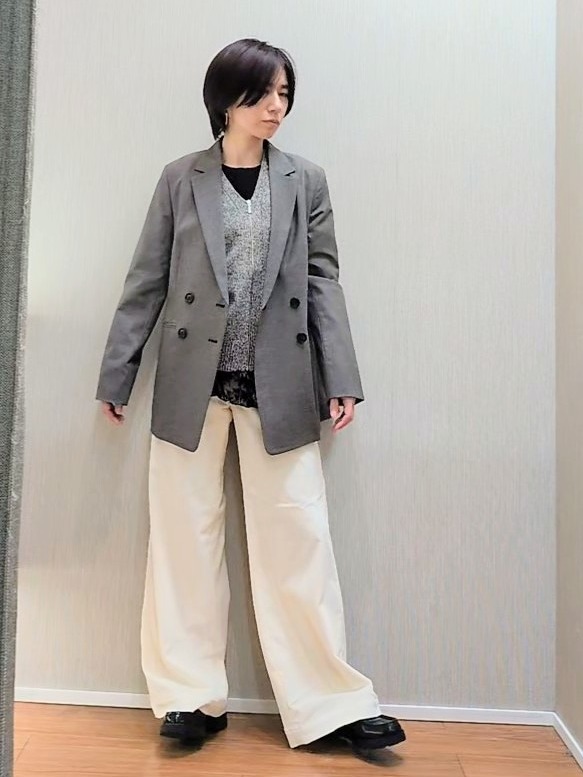 ミズタさんの「UNTITLED｜【セットアップ可/秋羽織り/お仕事スーツ】ウールブレンドダブルジャケット」を使ったコーディネート