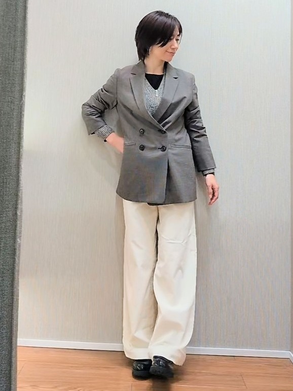 ミズタさんの「UNTITLED｜【セットアップ可/秋羽織り/お仕事スーツ】ウールブレンドダブルジャケット」を使ったコーディネート