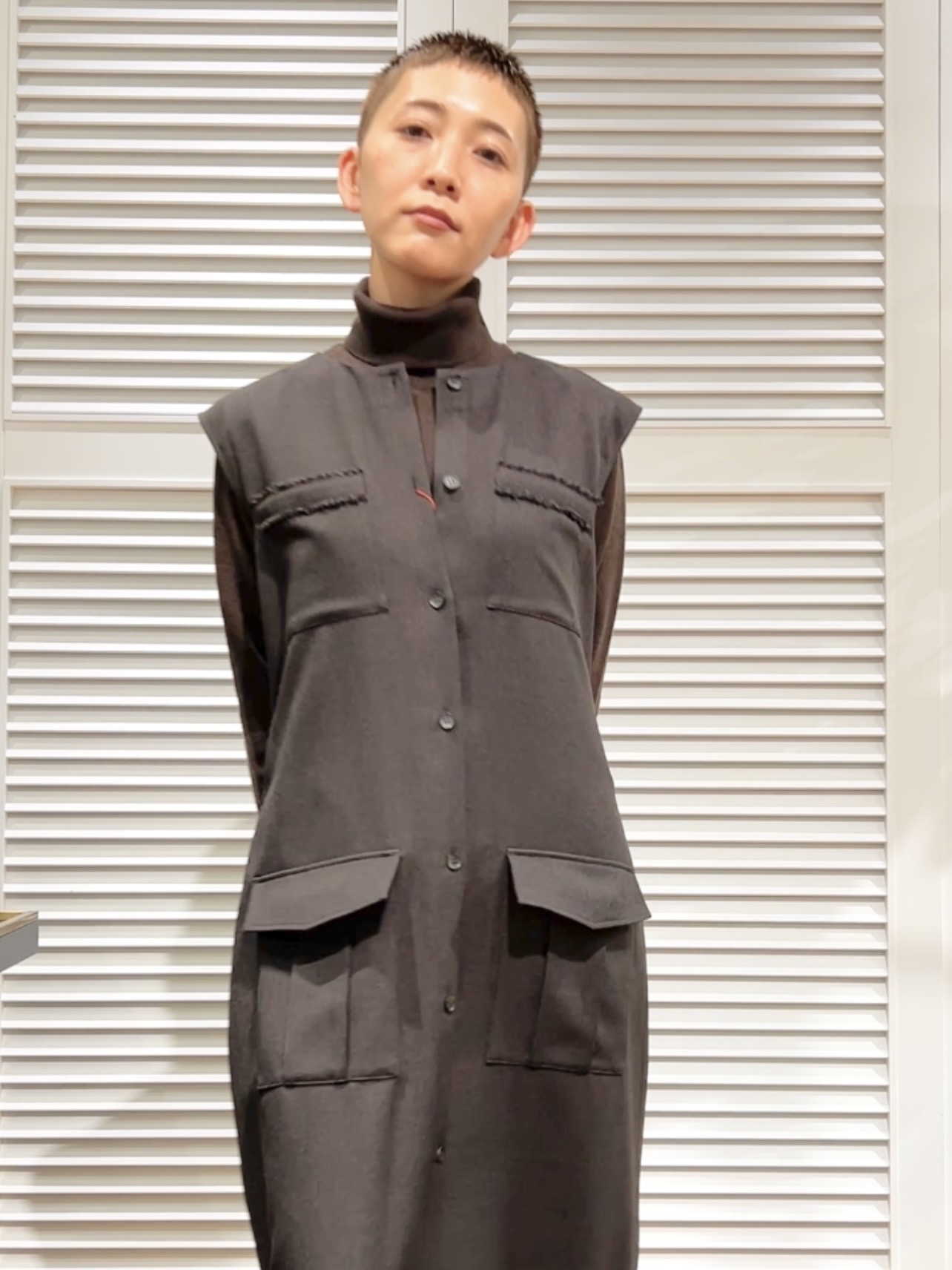 OCHIAIさんの「DRESSTERIOR｜【ウォッシャブル】ツイードライクワンピース」を使ったコーディネート
