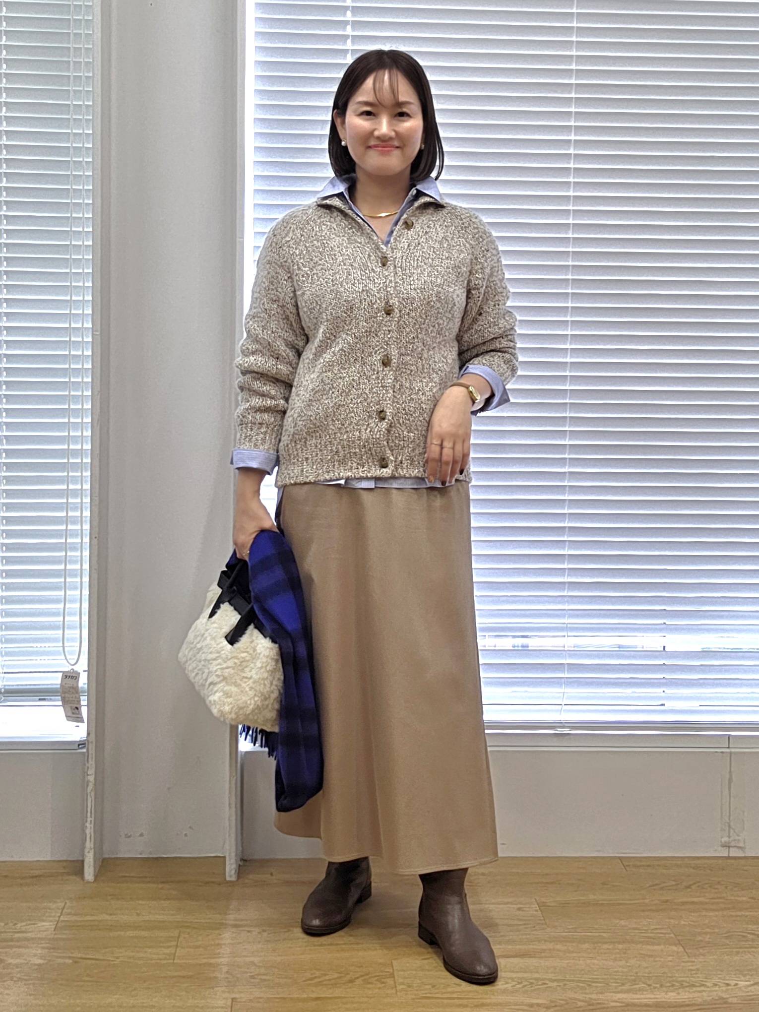 naokoさんの「UNTITLED｜前後2WAYミックスツィードニット」を使ったコーディネート