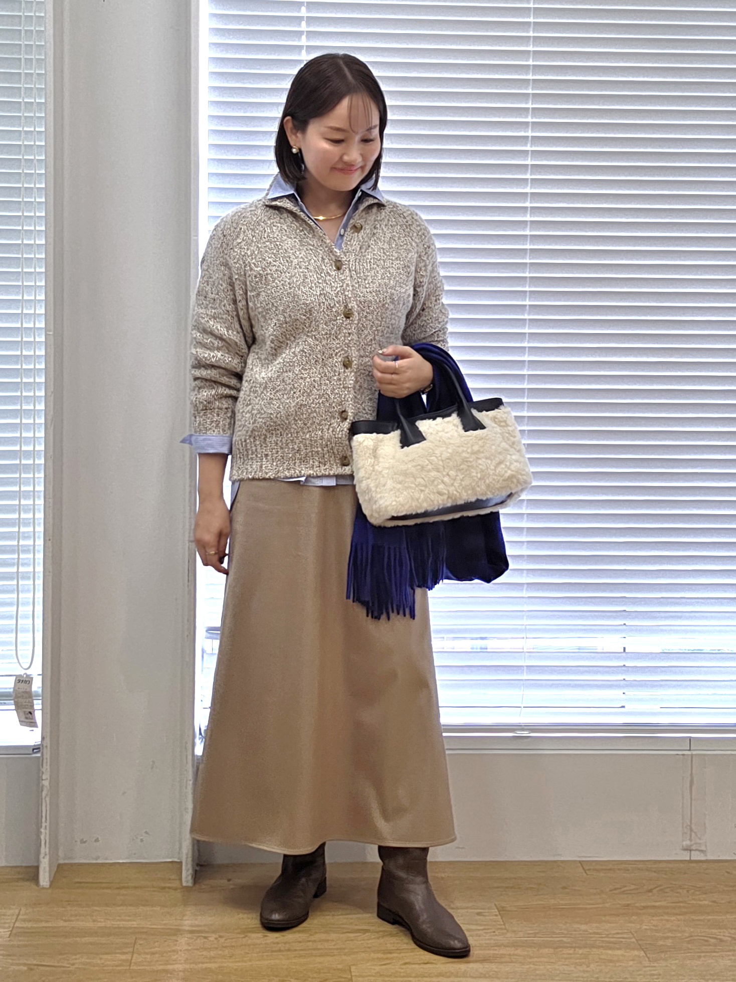 naokoさんの「UNTITLED｜前後2WAYミックスツィードニット」を使ったコーディネート