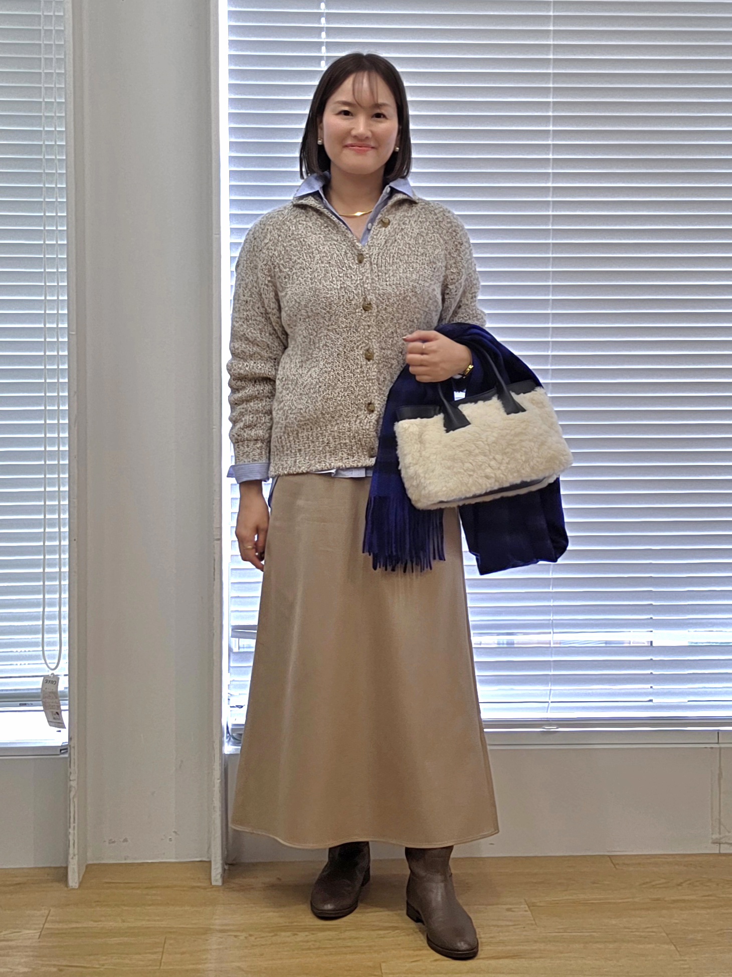naokoさんの「UNTITLED｜前後2WAYミックスツィードニット」を使ったコーディネート