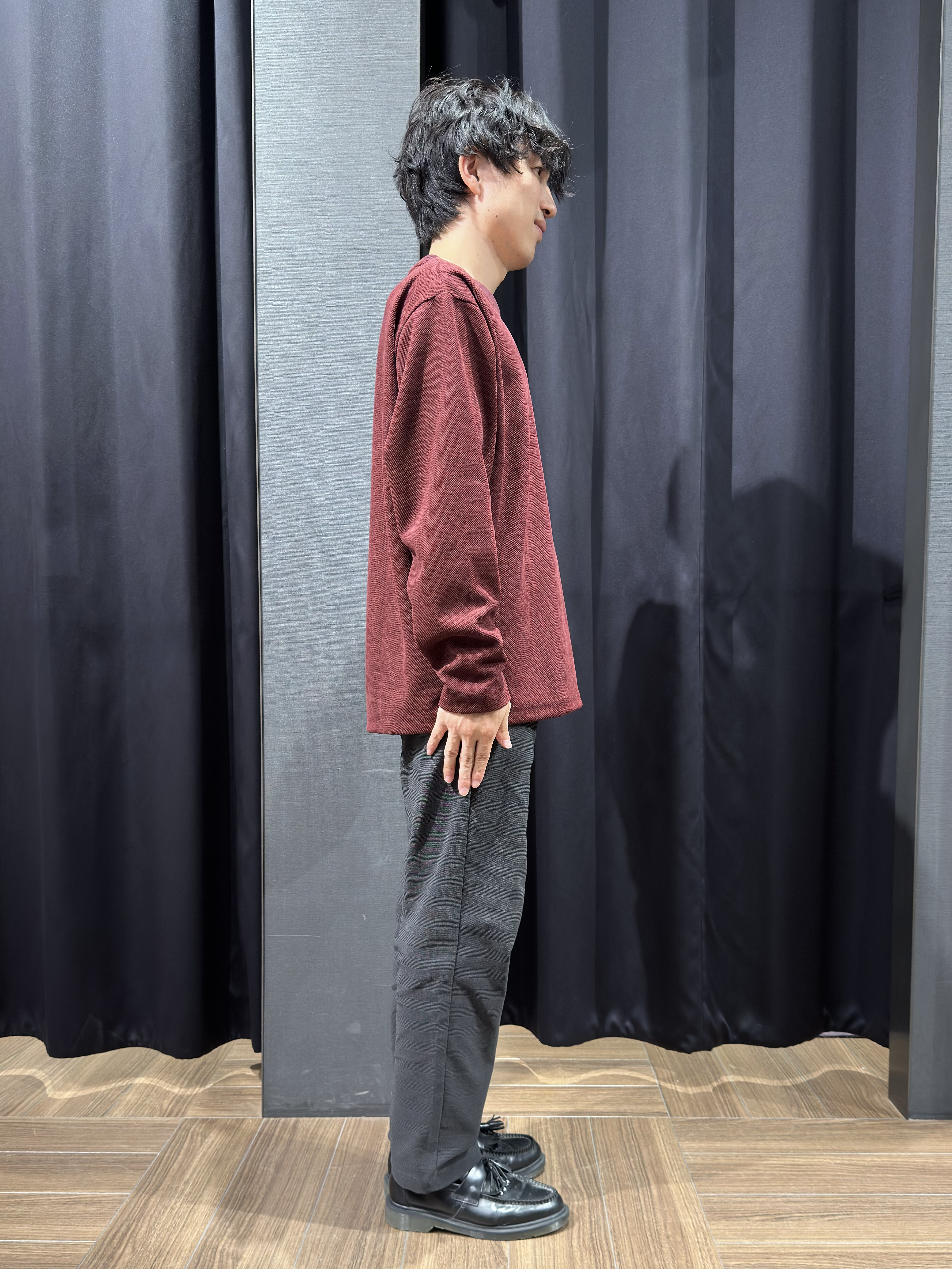 tomoyaさんの「THE SHOP TK｜【洗濯機OK】カノコ編み 長袖Tシャツ」を使ったコーディネート