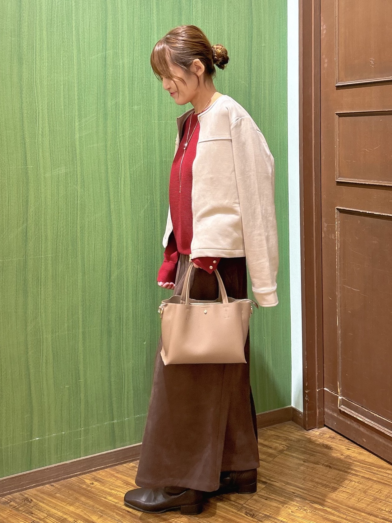 かおりさんの「SHOO･LA･RUE｜【S-LL/洗濯機可/ストレッチ】動きやすく軽やか スエード調ノーカラージップブルゾン」を使ったコーディネート