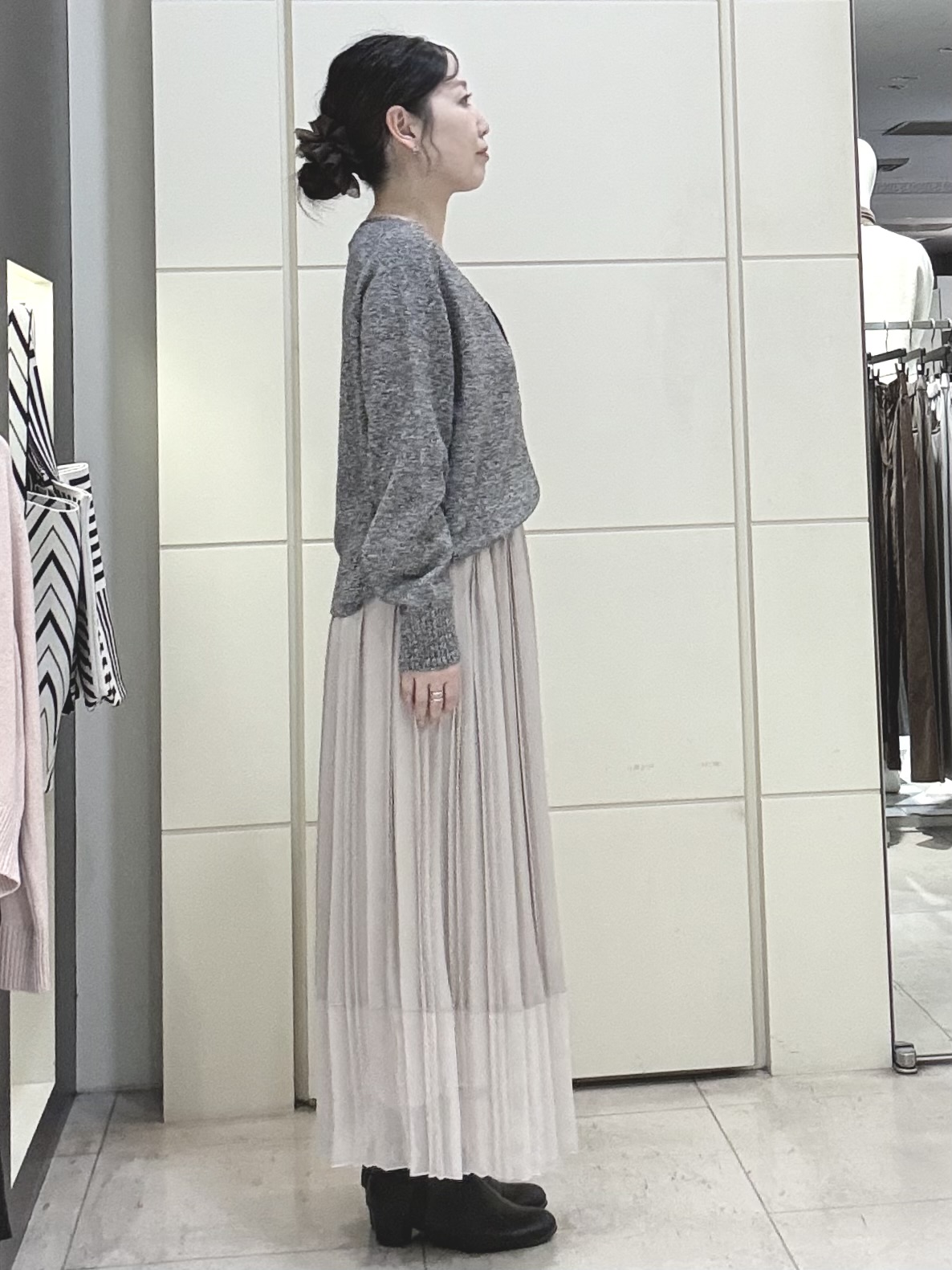 mori.さんの「UNTITLED｜【店頭人気！】杢調ジップカーディガン」を使ったコーディネート