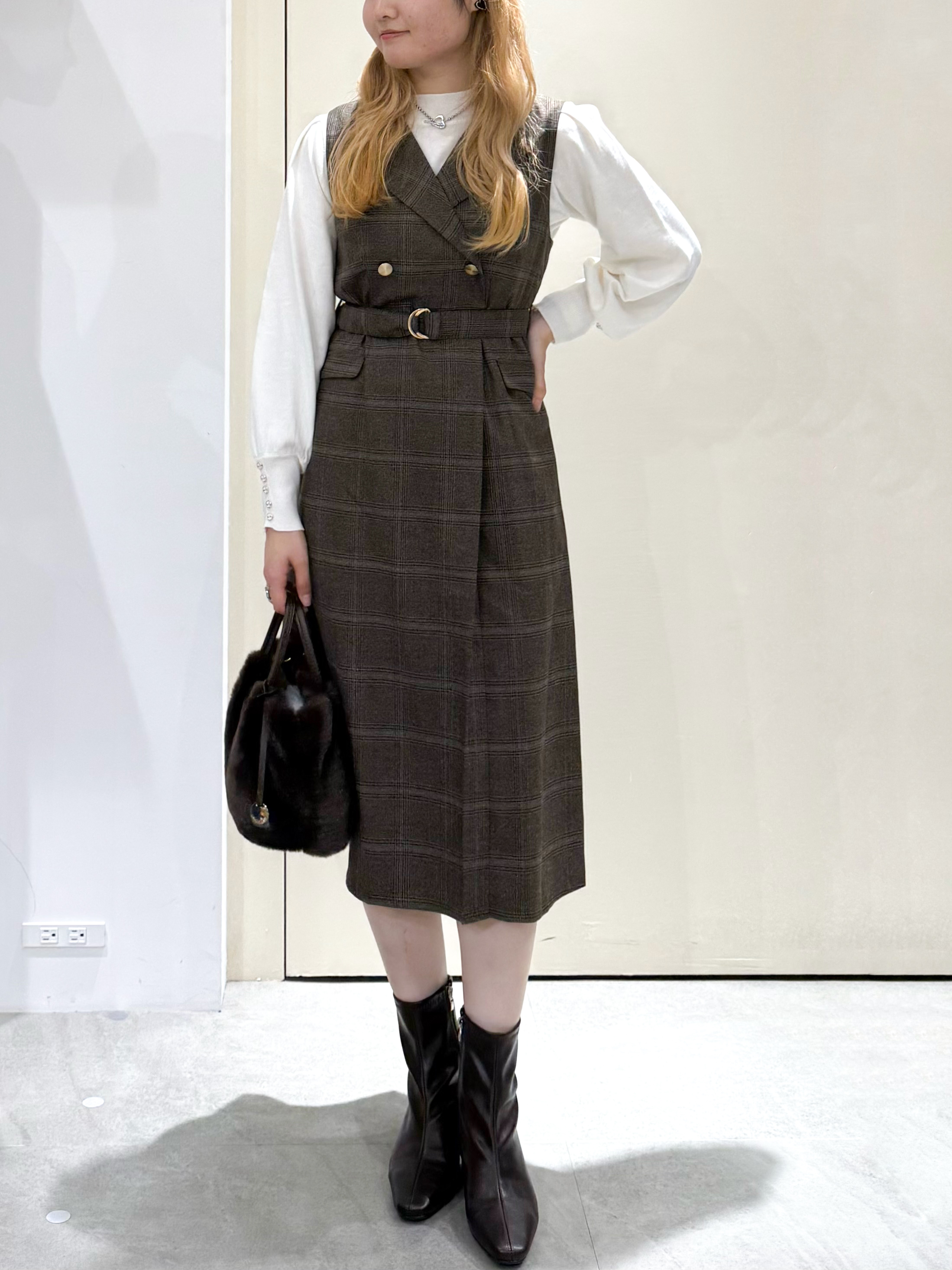 sayaさんの「OPAQUE.CLIP｜トレンチ風ジャンスカ【洗濯機OK／イージーアイロン／防シワ】」を使ったコーディネート