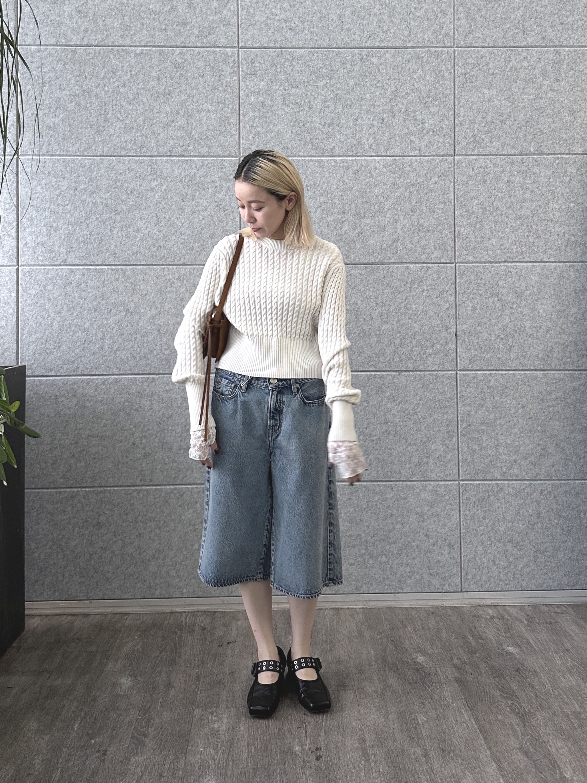 Buyer sakkoさんの「CODE A｜cable open back knit」を使ったコーディネート