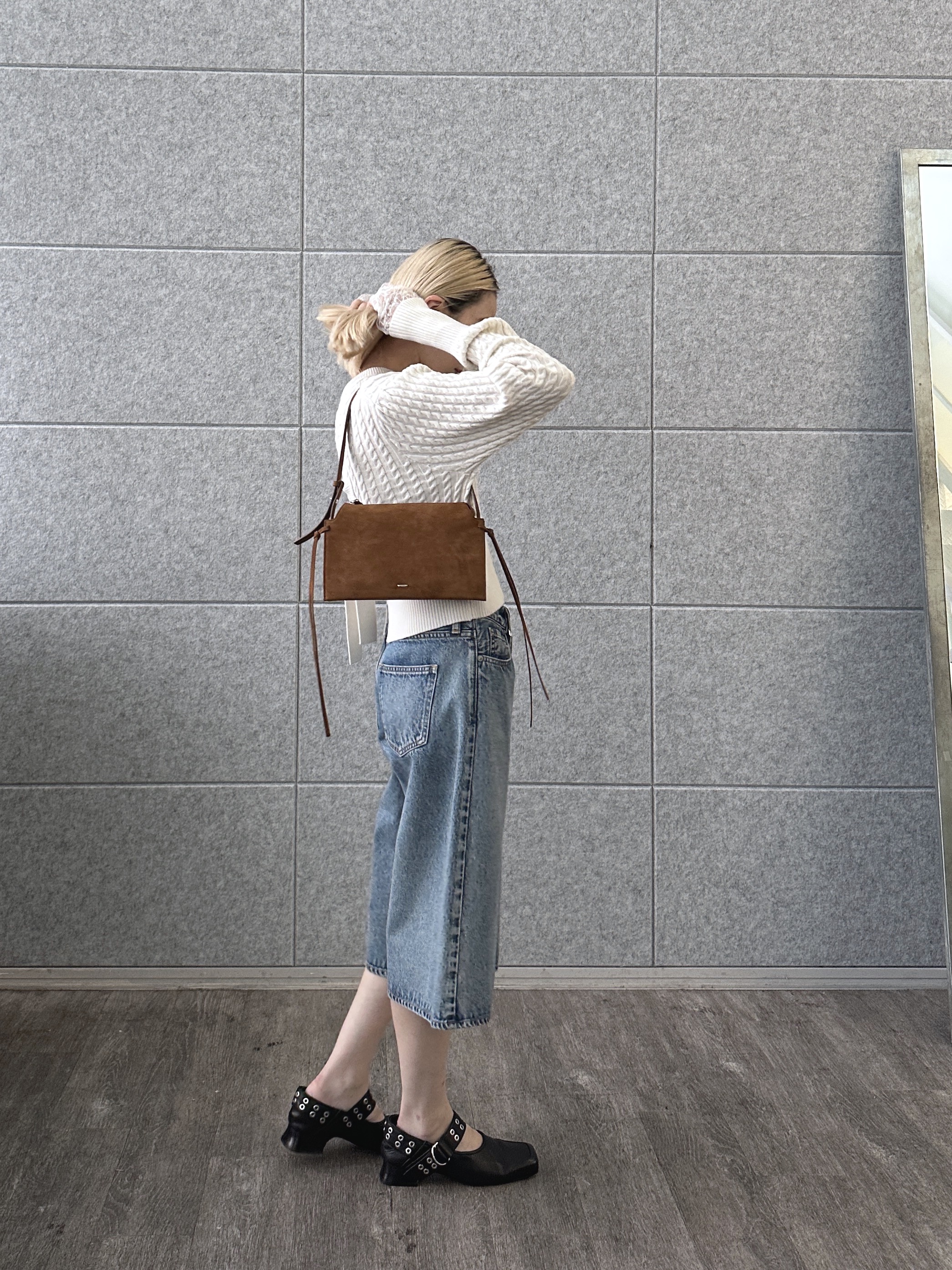 Buyer sakkoさんの「CODE A｜cable open back knit」を使ったコーディネート