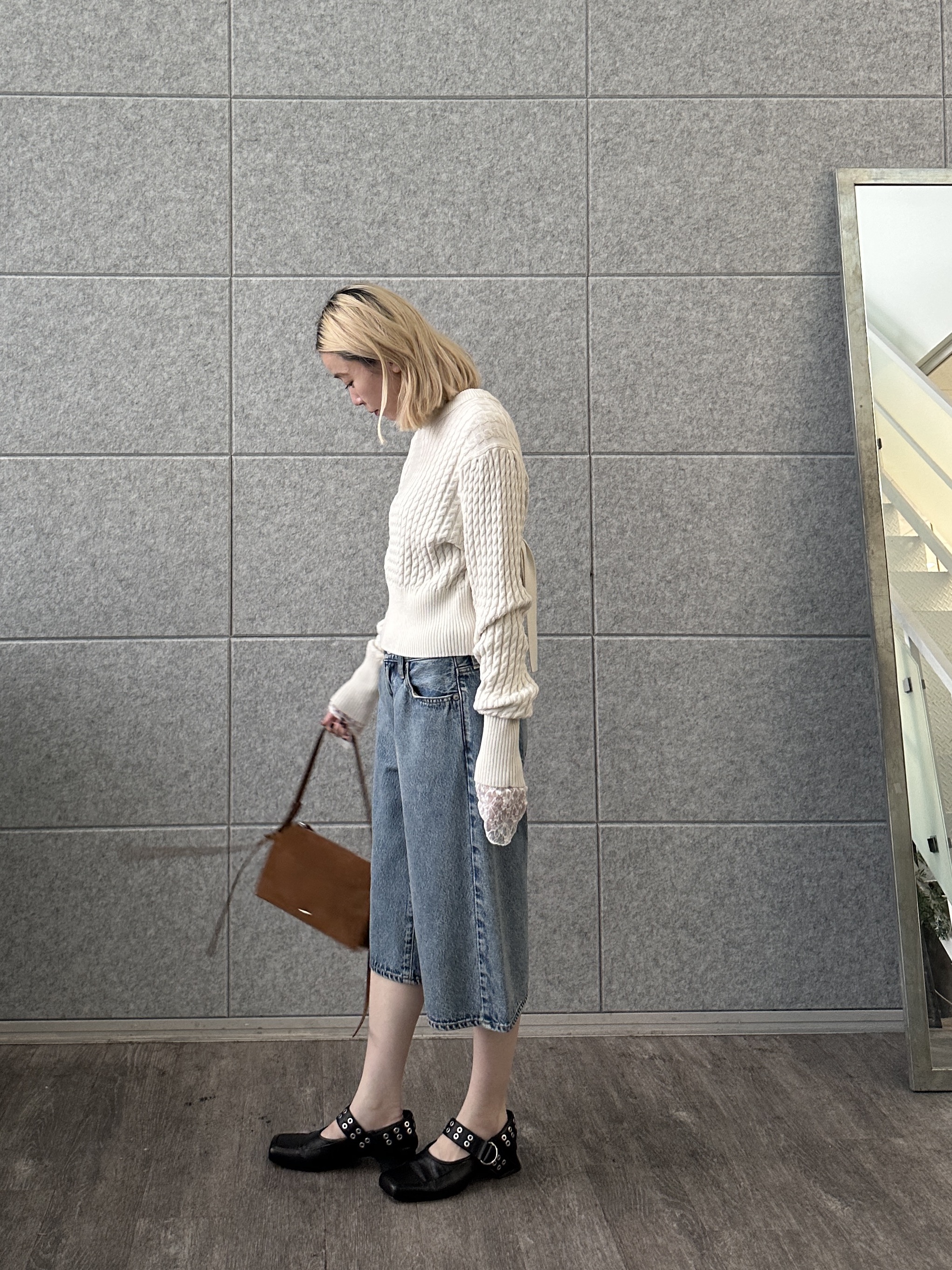 Buyer sakkoさんの「CODE A｜cable open back knit」を使ったコーディネート