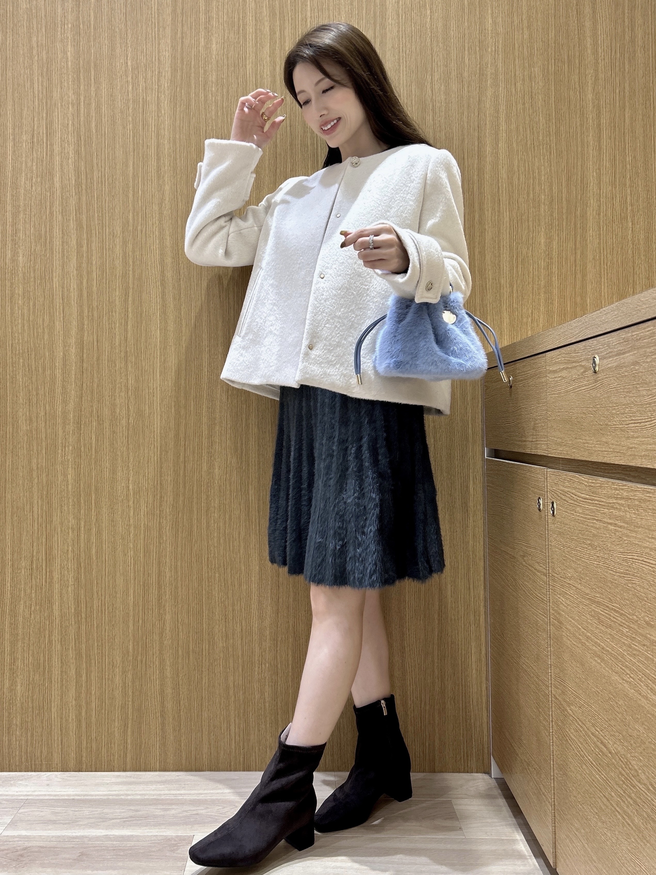 maiさんの「OPAQUE.CLIP｜【植草美幸先生が指南する好印象スタイル】カシミヤ混ノーカラーショートコート」を使ったコーディネート
