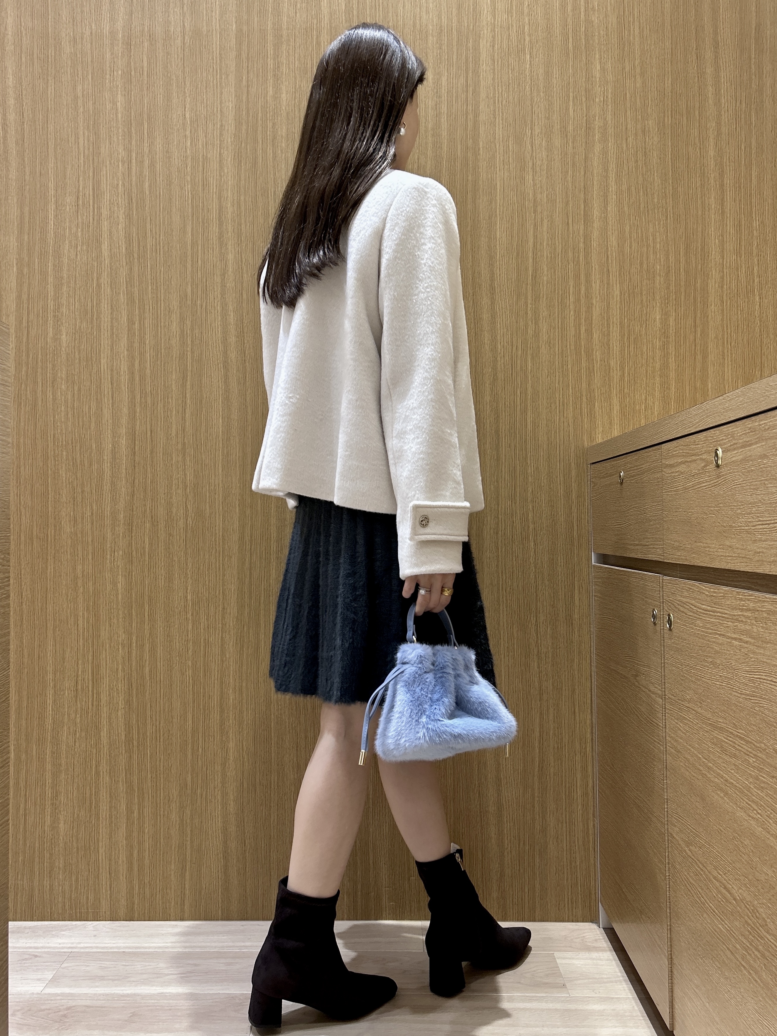 maiさんの「OPAQUE.CLIP｜【植草美幸先生が指南する好印象スタイル】カシミヤ混ノーカラーショートコート」を使ったコーディネート