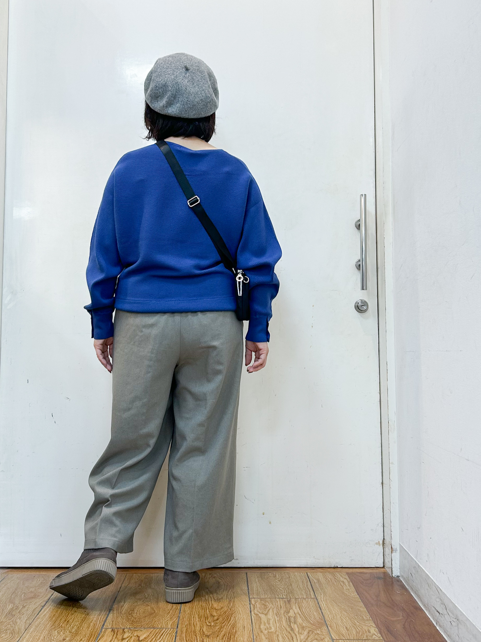 haruさんの「SHOO･LA･RUE｜【洗濯機可/体型カバー】やわらかリブドルマンニット」を使ったコーディネート