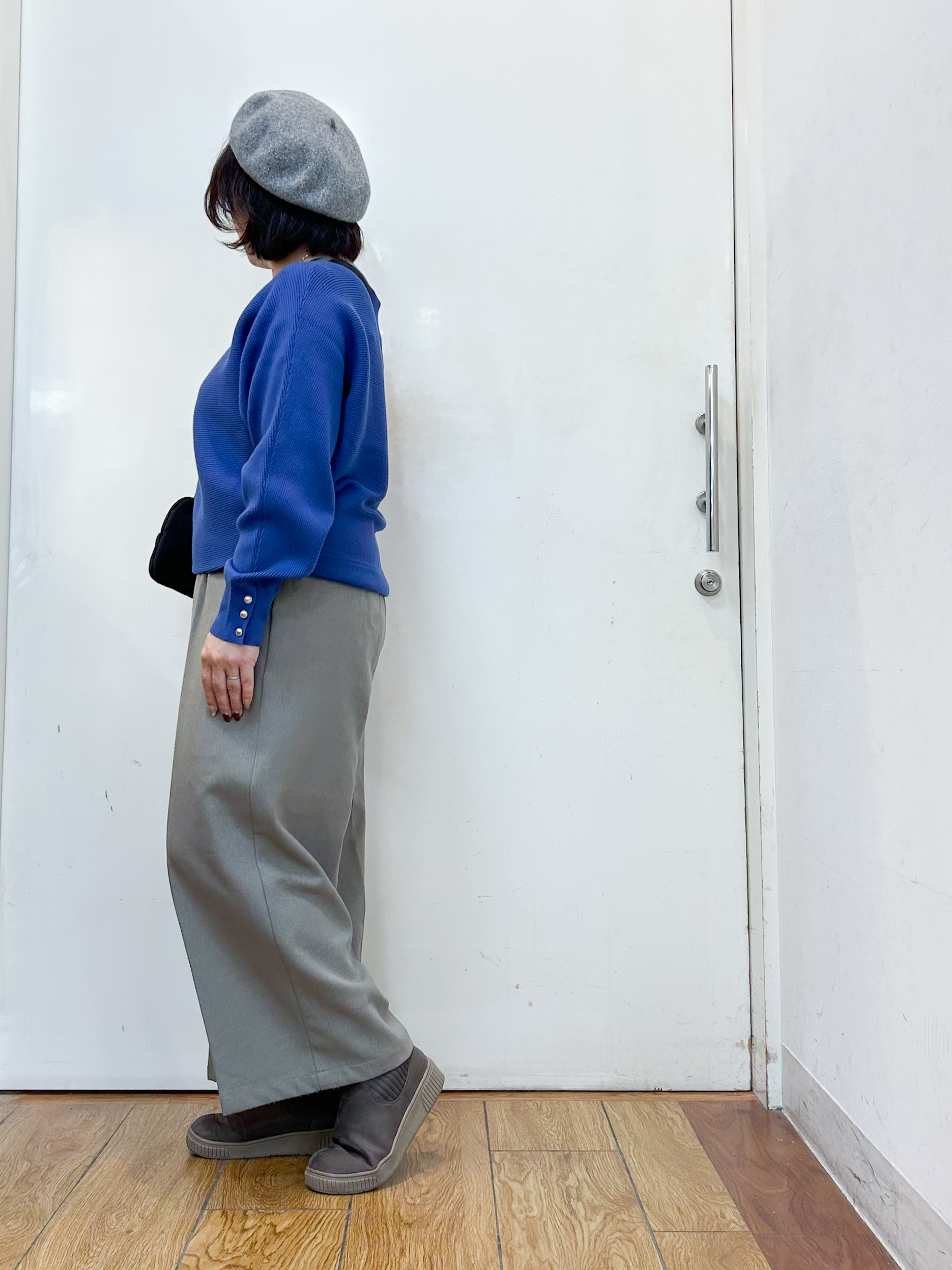haruさんの「SHOO･LA･RUE｜【洗濯機可/体型カバー】やわらかリブドルマンニット」を使ったコーディネート