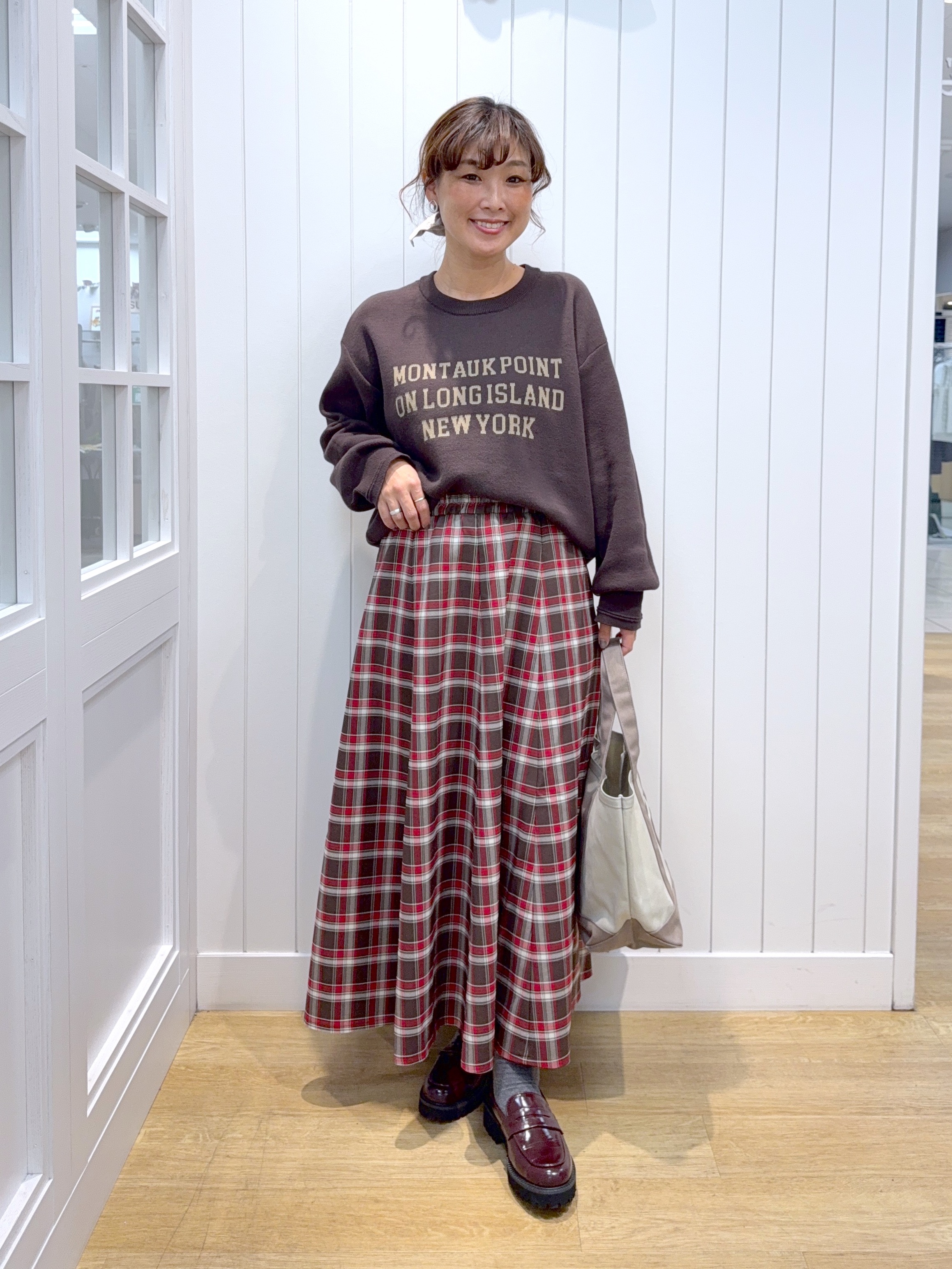 Osawaさんの「Dessin｜【店頭人気/洗濯機OK/秋レイヤード】スウェットライク ロゴニット」を使ったコーディネート