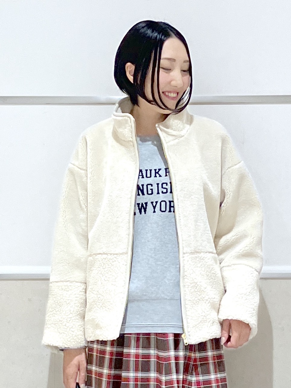 eriko さんの「Dessin｜【店頭人気/洗濯機OK/秋レイヤード】スウェットライク ロゴニット」を使ったコーディネート