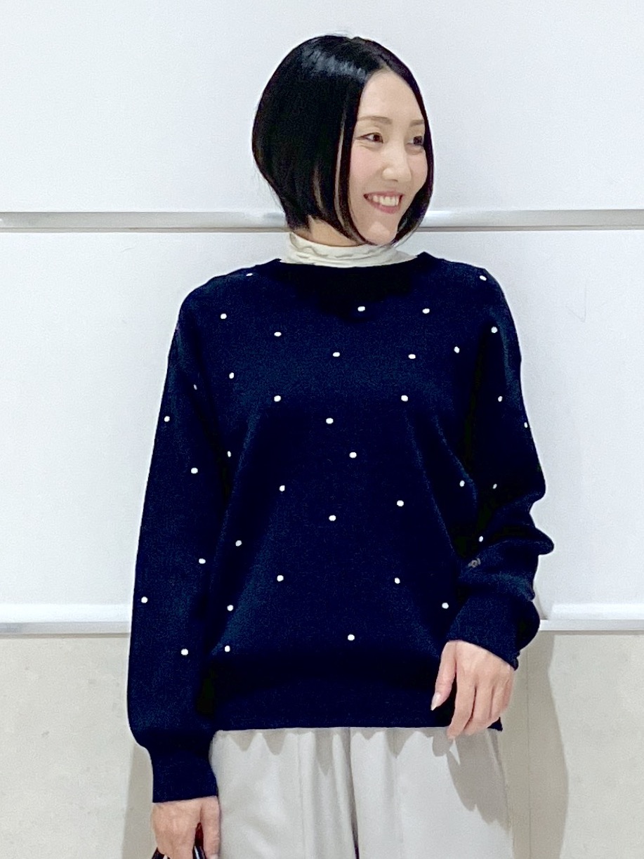eriko さんの「Dessin｜【洗濯機OK/秋ニット】コットンジャガード ドットプルオーバー」を使ったコーディネート