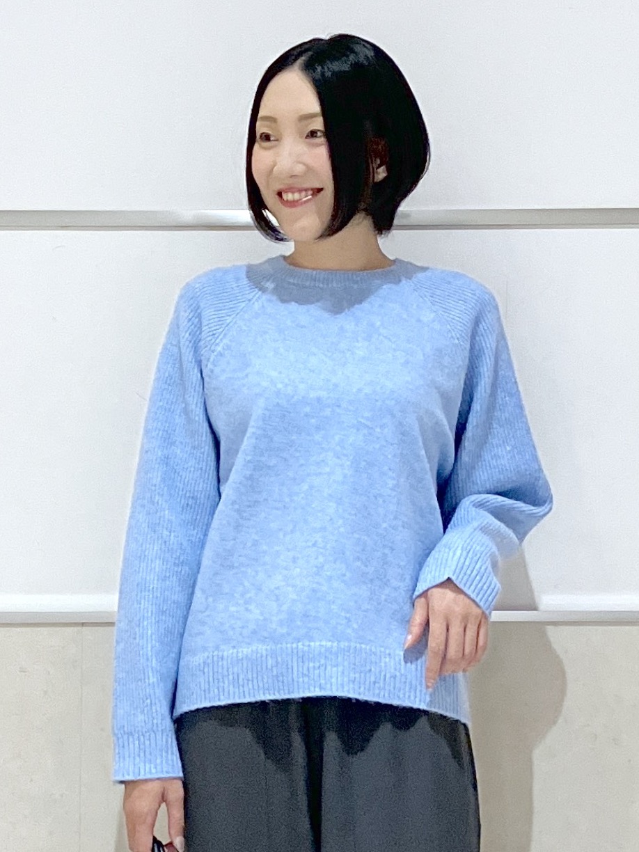 eriko さんの「Dessin｜【洗濯機OK/サスティナブル/6色展開】編地切替ラグラン ニットプルオーバー」を使ったコーディネート