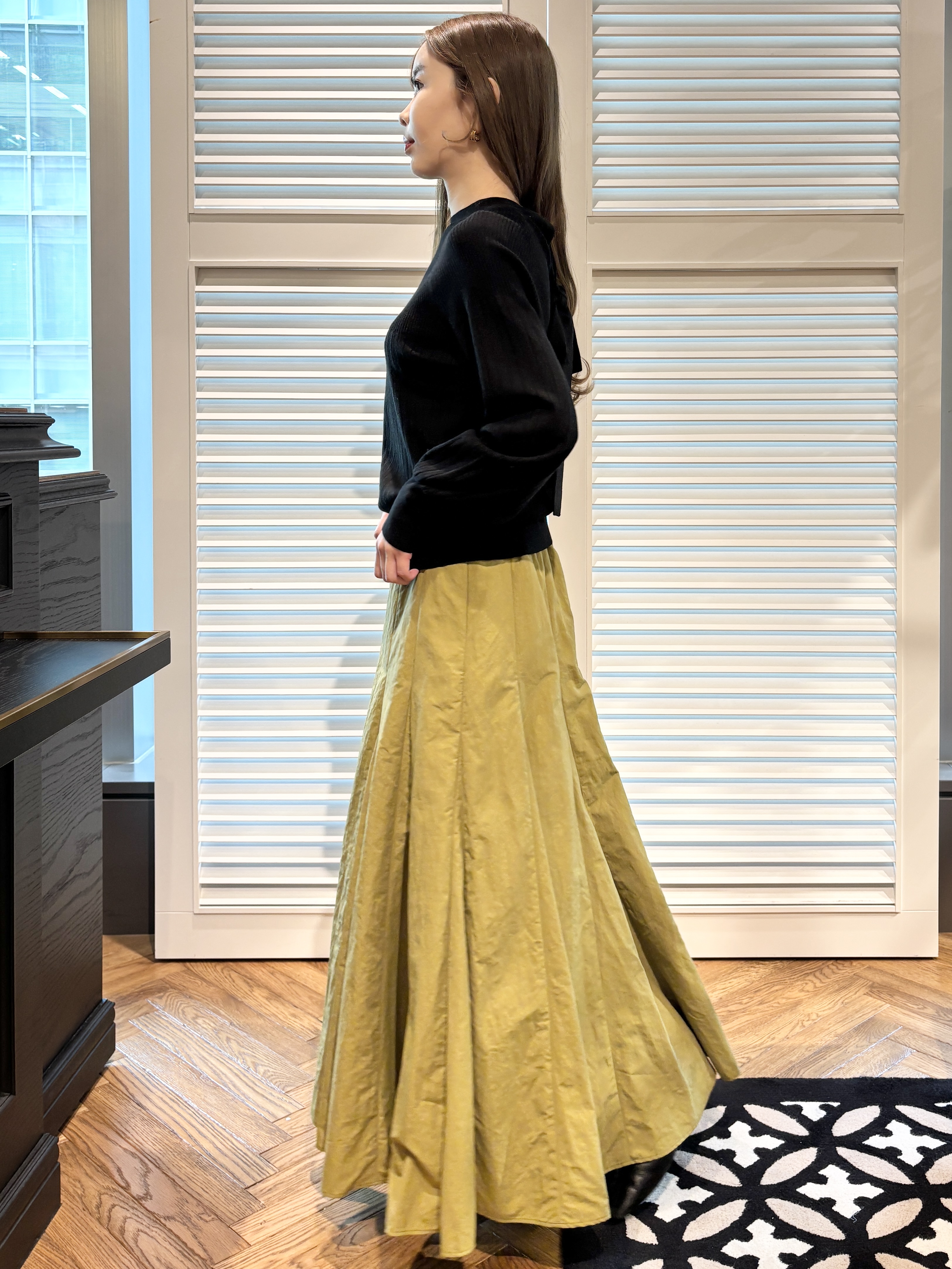 清水夏姫さんの「DRESSTERIOR｜Dhyana．（ディアナドット）&times;金子綾 ロングブーツ」を使ったコーディネート