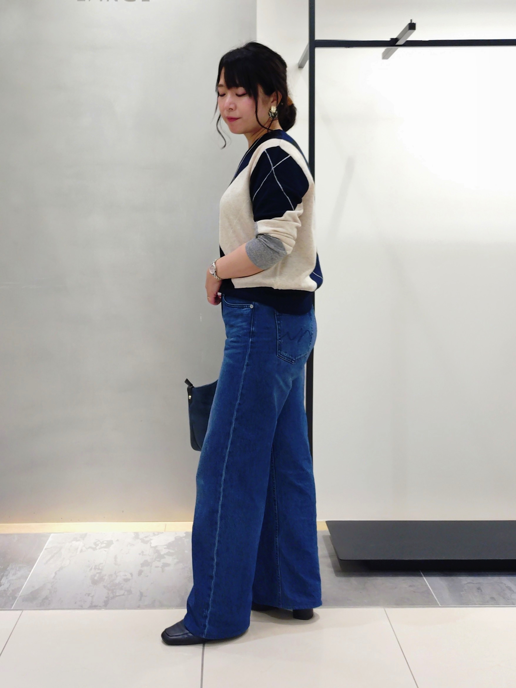 TOMOMIさんの「INDIVI｜【ウール混】ビッグアーガイル柄ニット」を使ったコーディネート