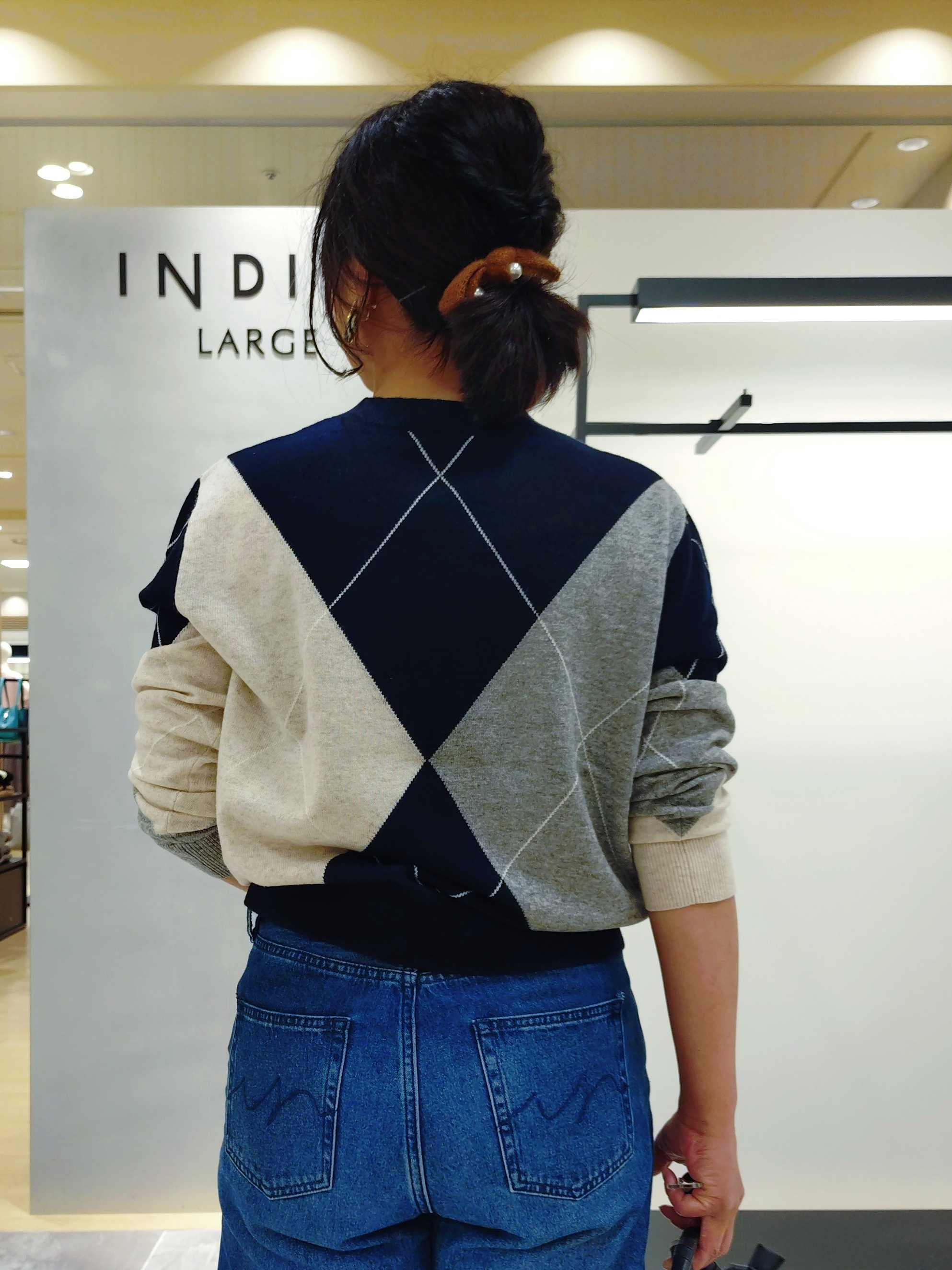 TOMOMIさんの「INDIVI｜【ウール混】ビッグアーガイル柄ニット」を使ったコーディネート