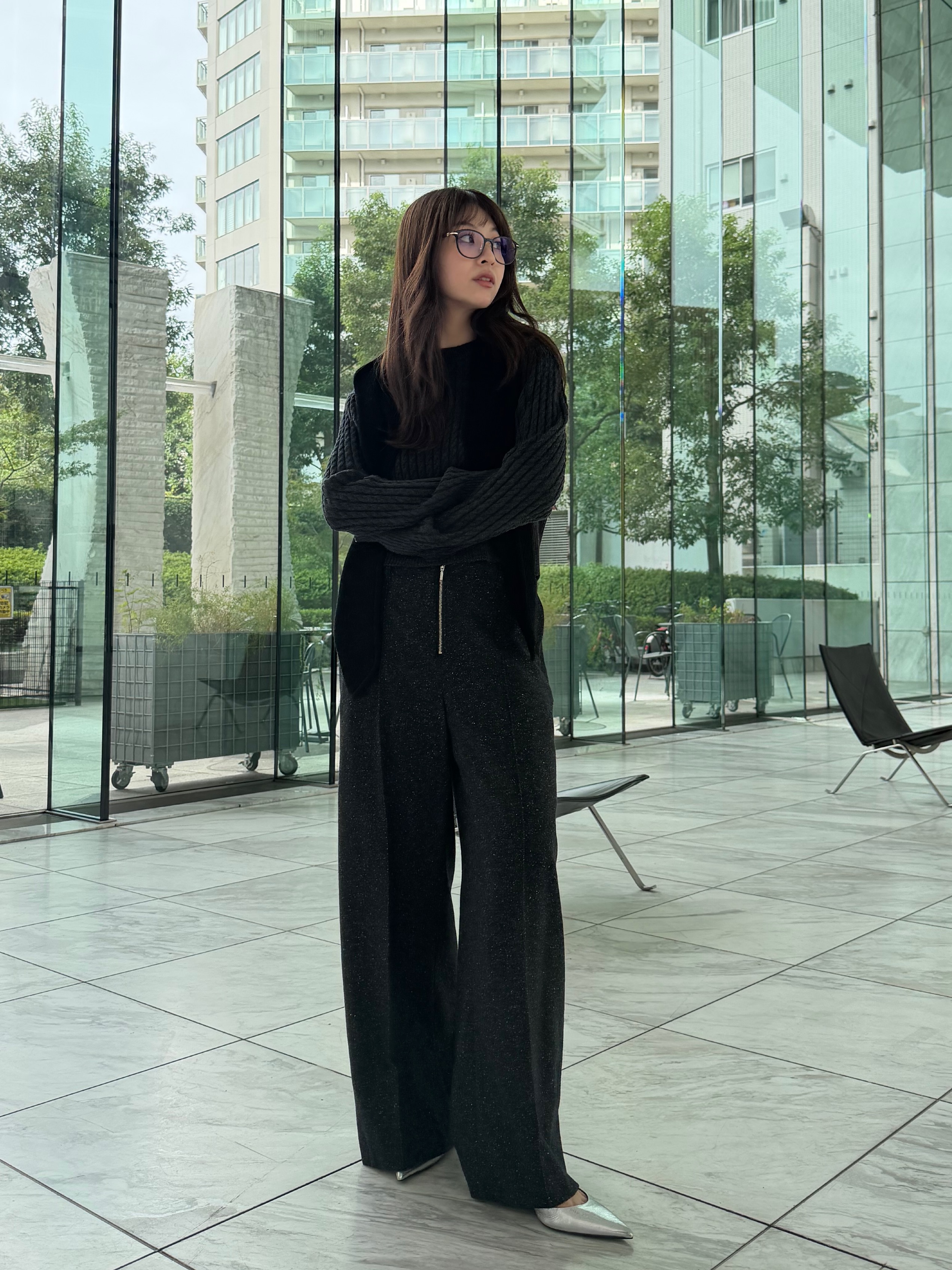 kanamiさんの「CODE A｜cable open back knit」を使ったコーディネート