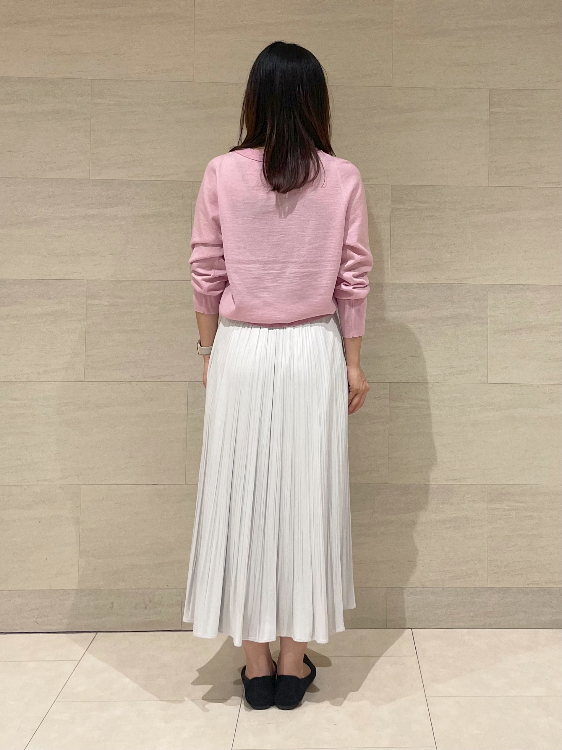 A.Nさんの「UNTITLED｜【アンサンブル可能/オンオフ使える】シルクウールカシミヤプルオーバー」を使ったコーディネート