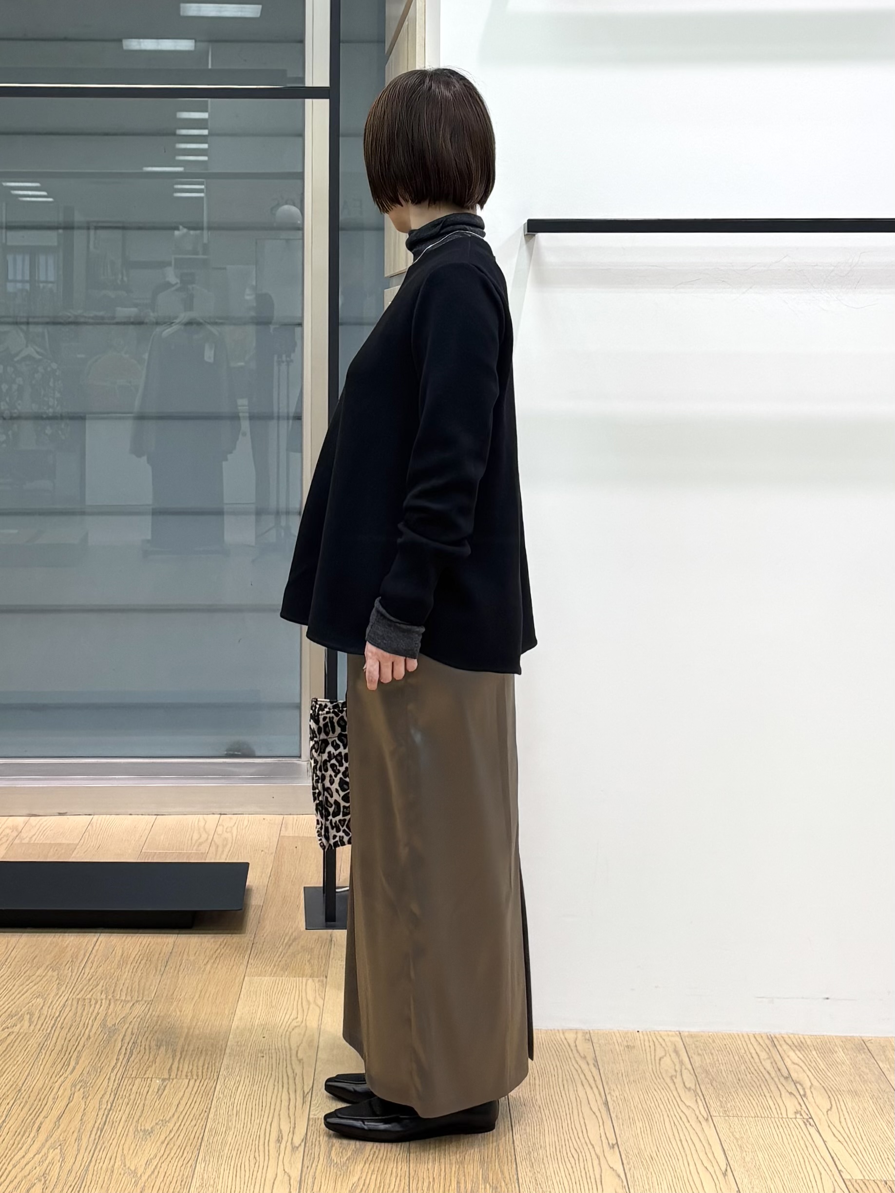 asamiさんの「INDIVI｜【体型カバー／後ろボタン】ジャカードペプラムニット」を使ったコーディネート