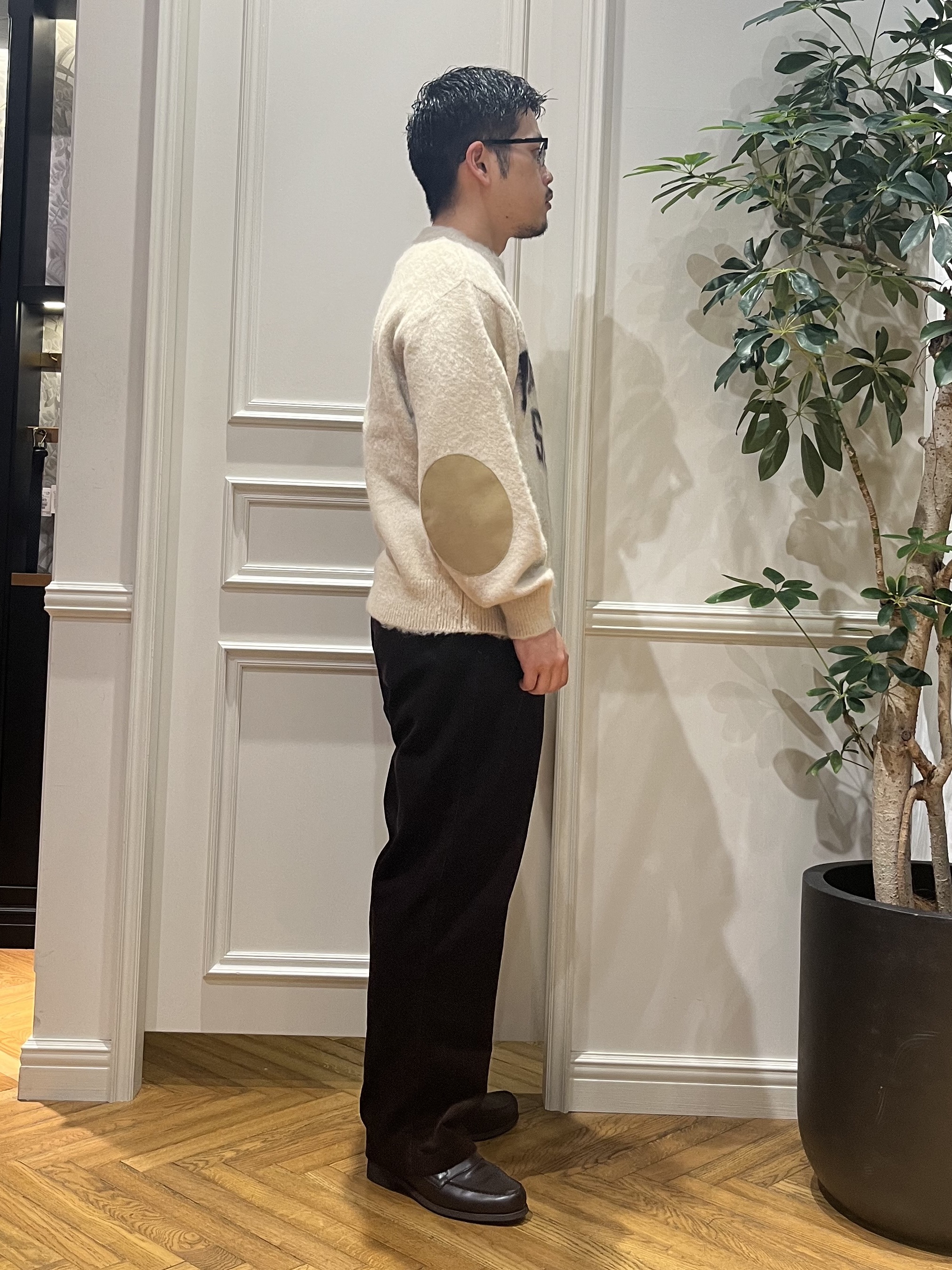 Tokuさんの「DRESSTERIOR｜コーデュロイワイドパンツ」を使ったコーディネート