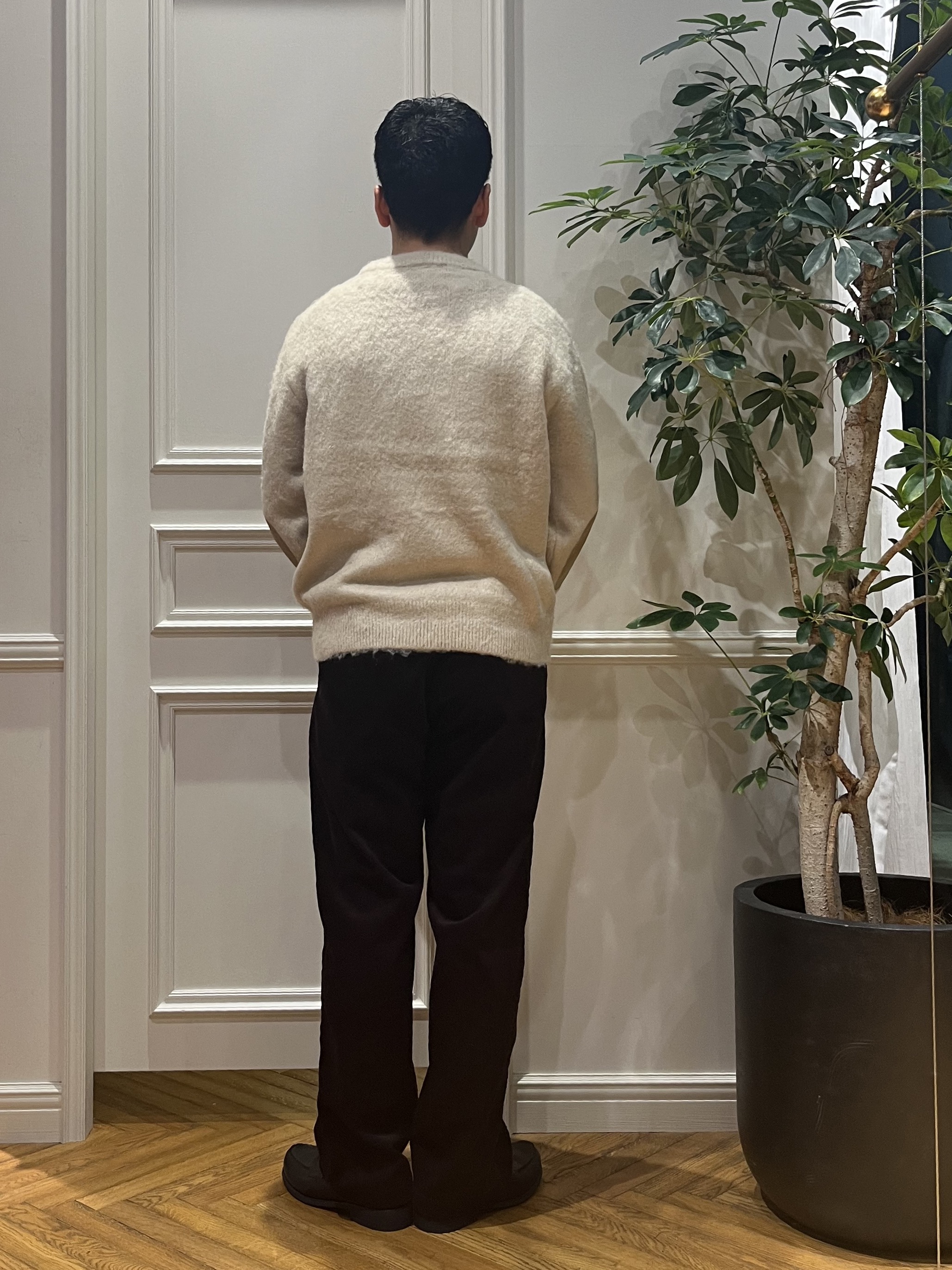 Tokuさんの「DRESSTERIOR｜コーデュロイワイドパンツ」を使ったコーディネート