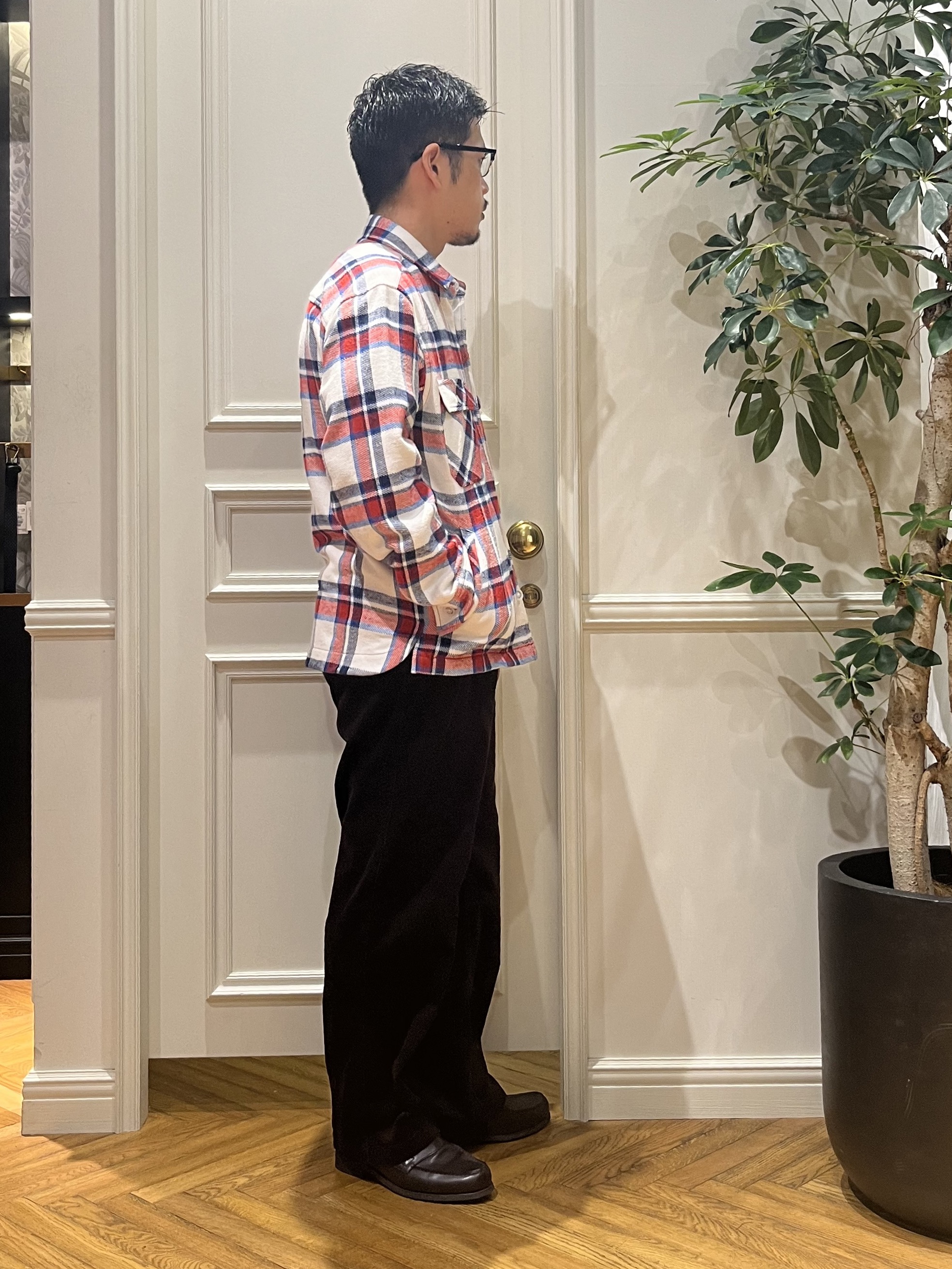 Tokuさんの「DRESSTERIOR｜タータンチェック シャツブルゾン」を使ったコーディネート