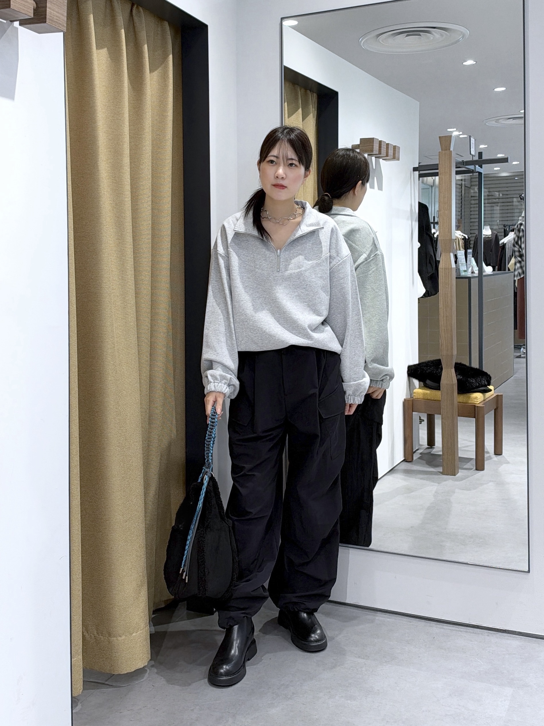 Renoさんの「INDIVI｜裏毛ハーフジップカットソー」を使ったコーディネート