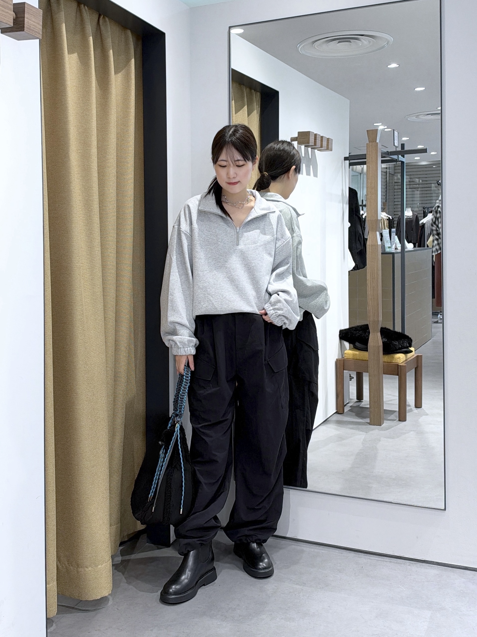 Renoさんの「INDIVI｜裏毛ハーフジップカットソー」を使ったコーディネート