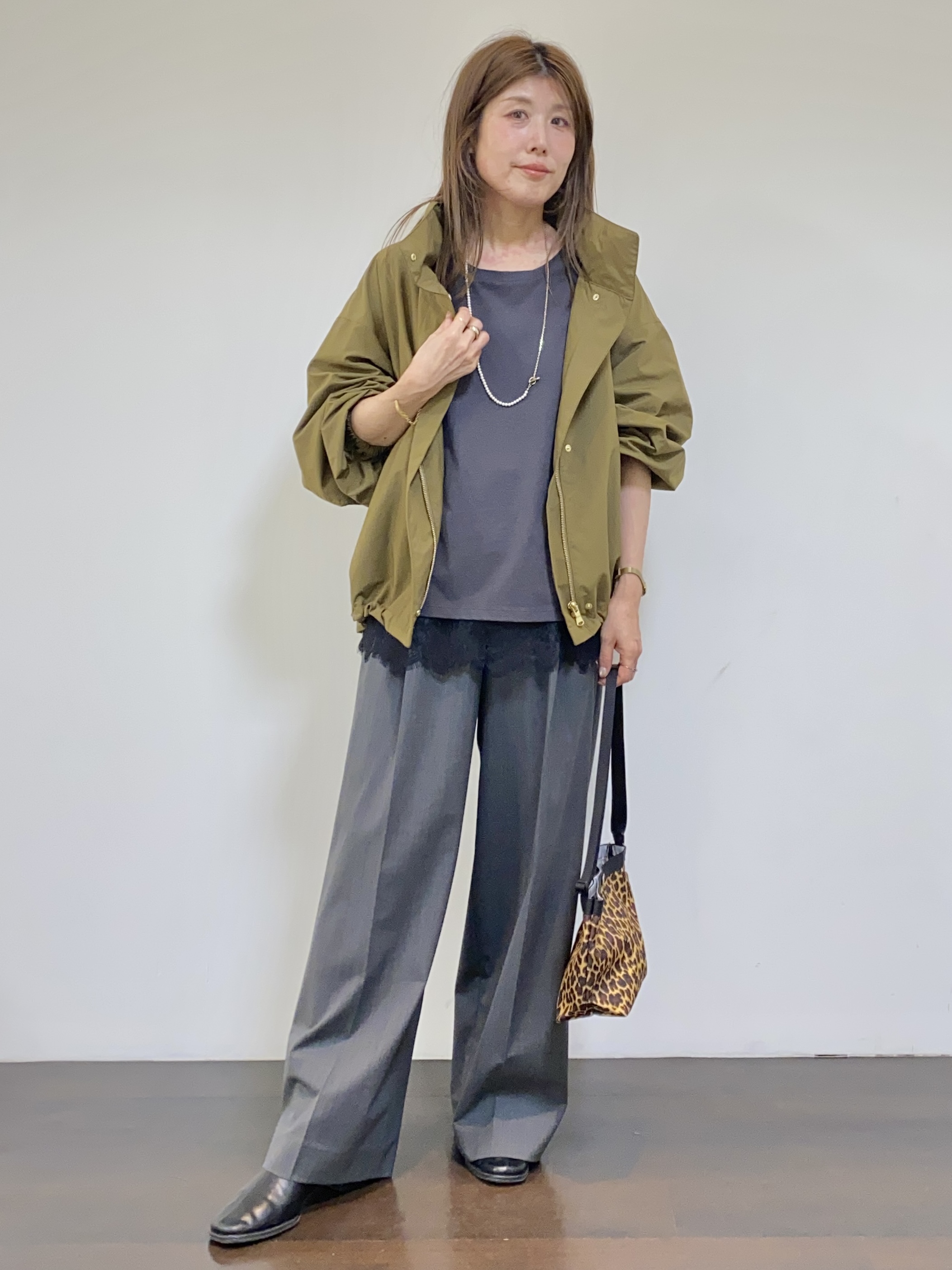 tomoさんの「UNTITLED｜【撥水/軽アウター/2way】タフタマウンテンパーカー」を使ったコーディネート