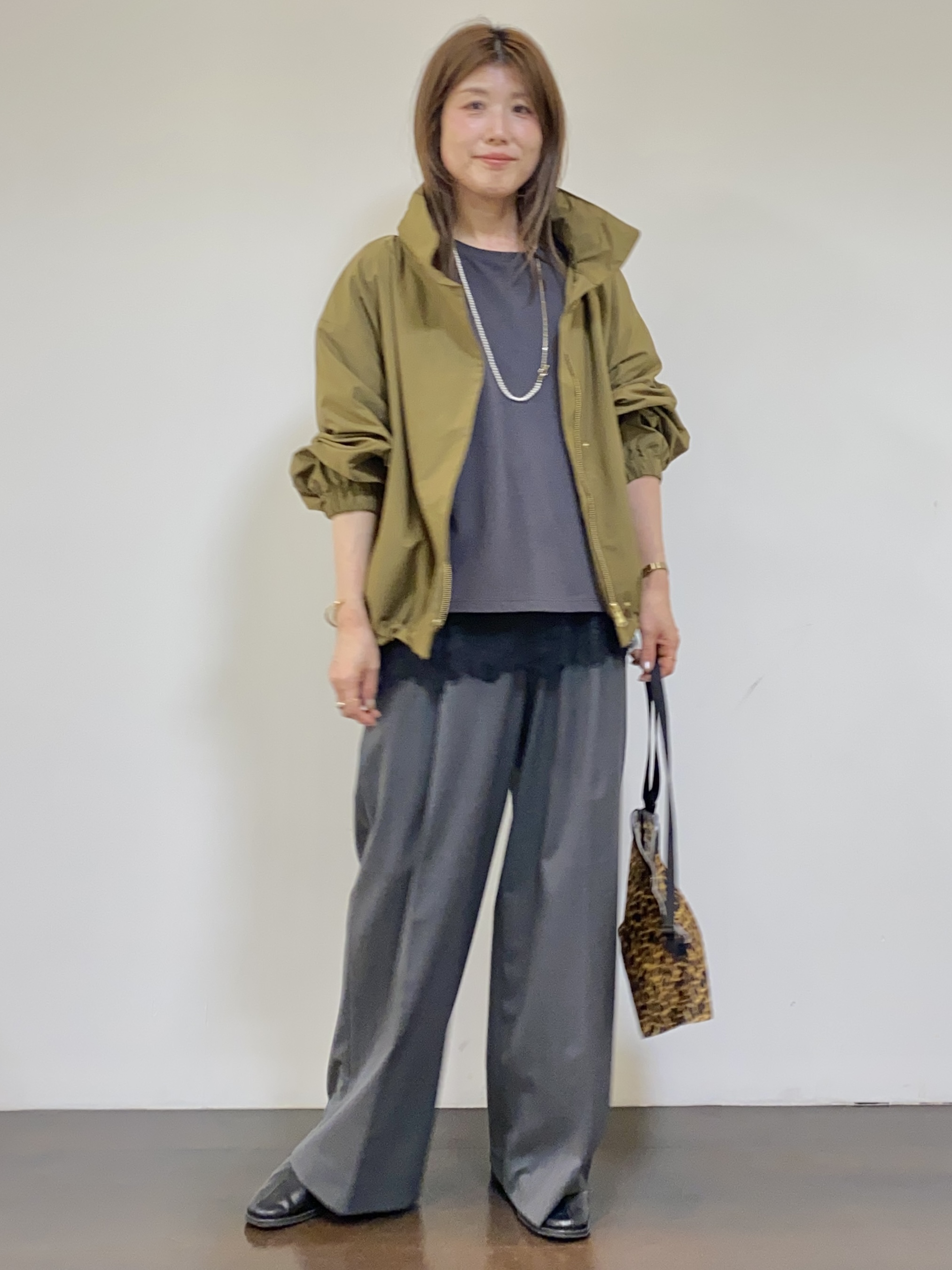 tomoさんの「UNTITLED｜【撥水/軽アウター/2way】タフタマウンテンパーカー」を使ったコーディネート