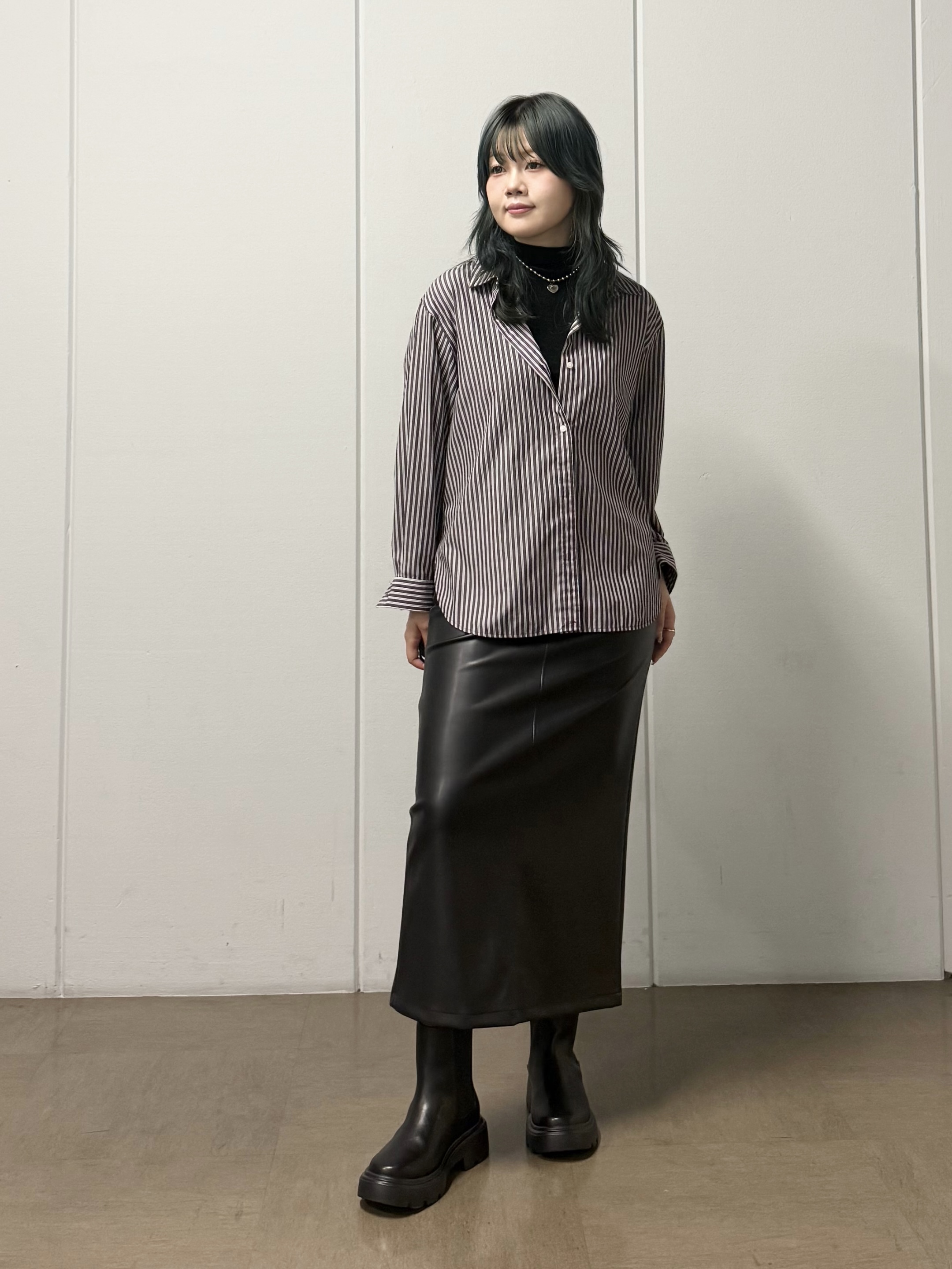 mizukiさんの「INDIVI｜【レイヤード／袖口シアー／日本製】ベロアジャージトップス」を使ったコーディネート