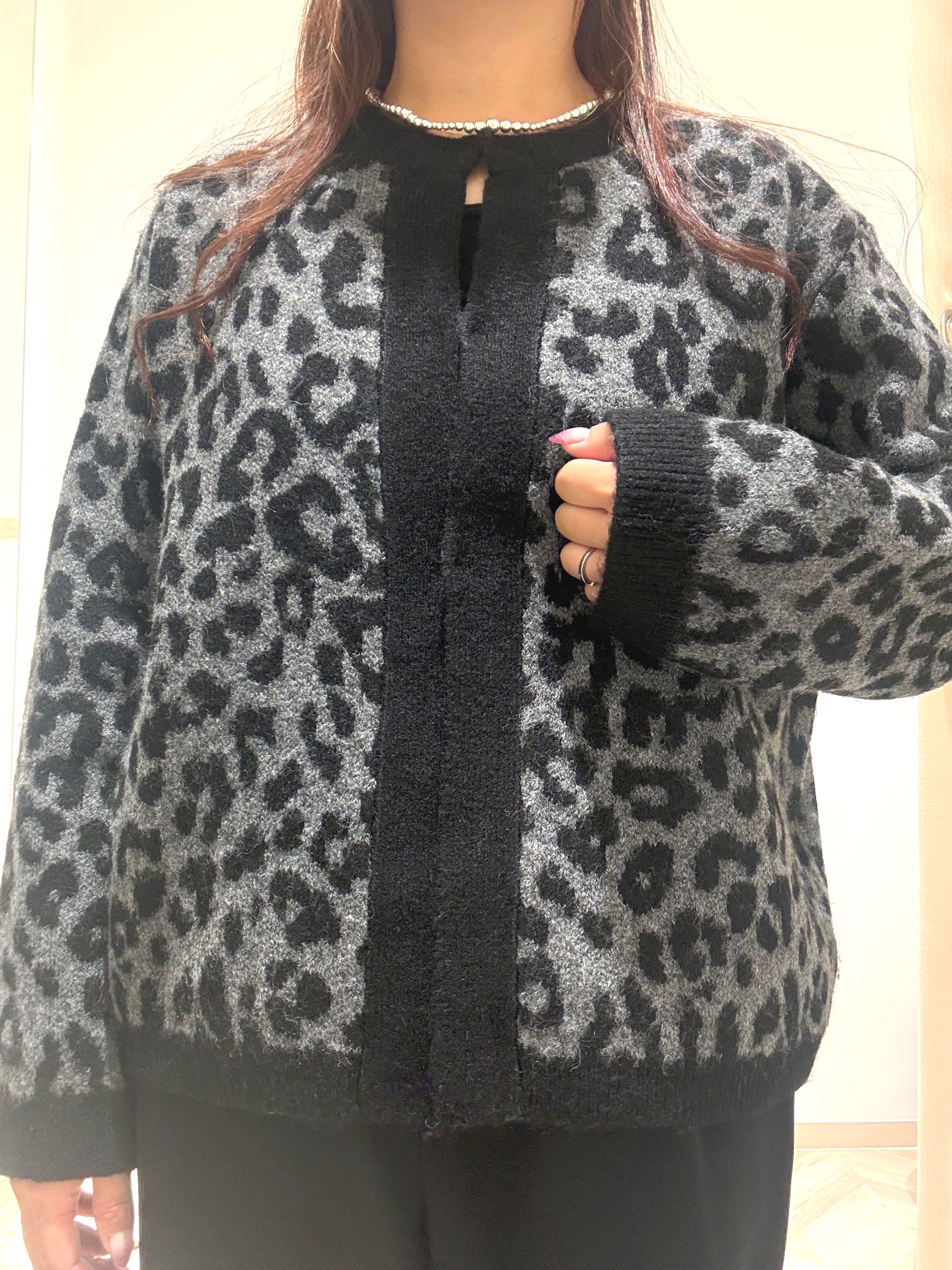 nanaさんの「SHOO･LA･RUE｜【洗濯機可/S-LL】ジャケット感覚で着られる バイカラーニットカーディガン」を使ったコーディネート