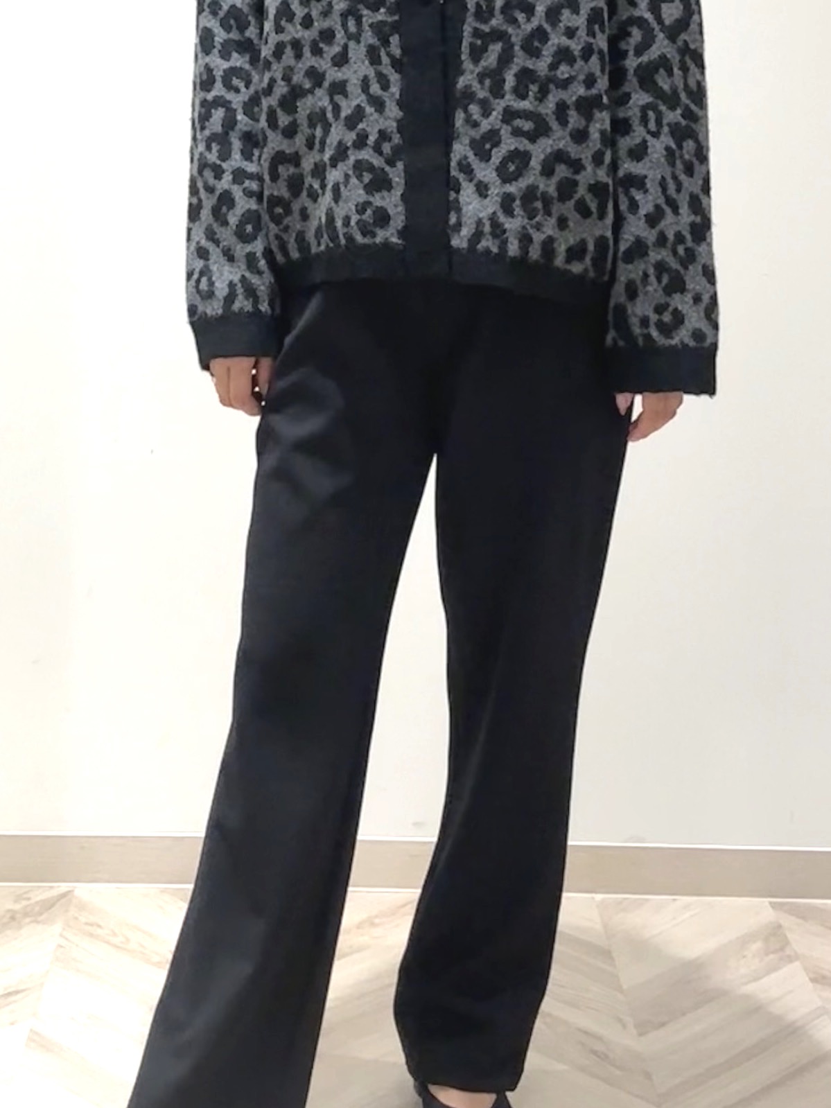 nanaさんの「SHOO･LA･RUE｜【洗濯機可/S-LL】ジャケット感覚で着られる バイカラーニットカーディガン」を使ったコーディネート