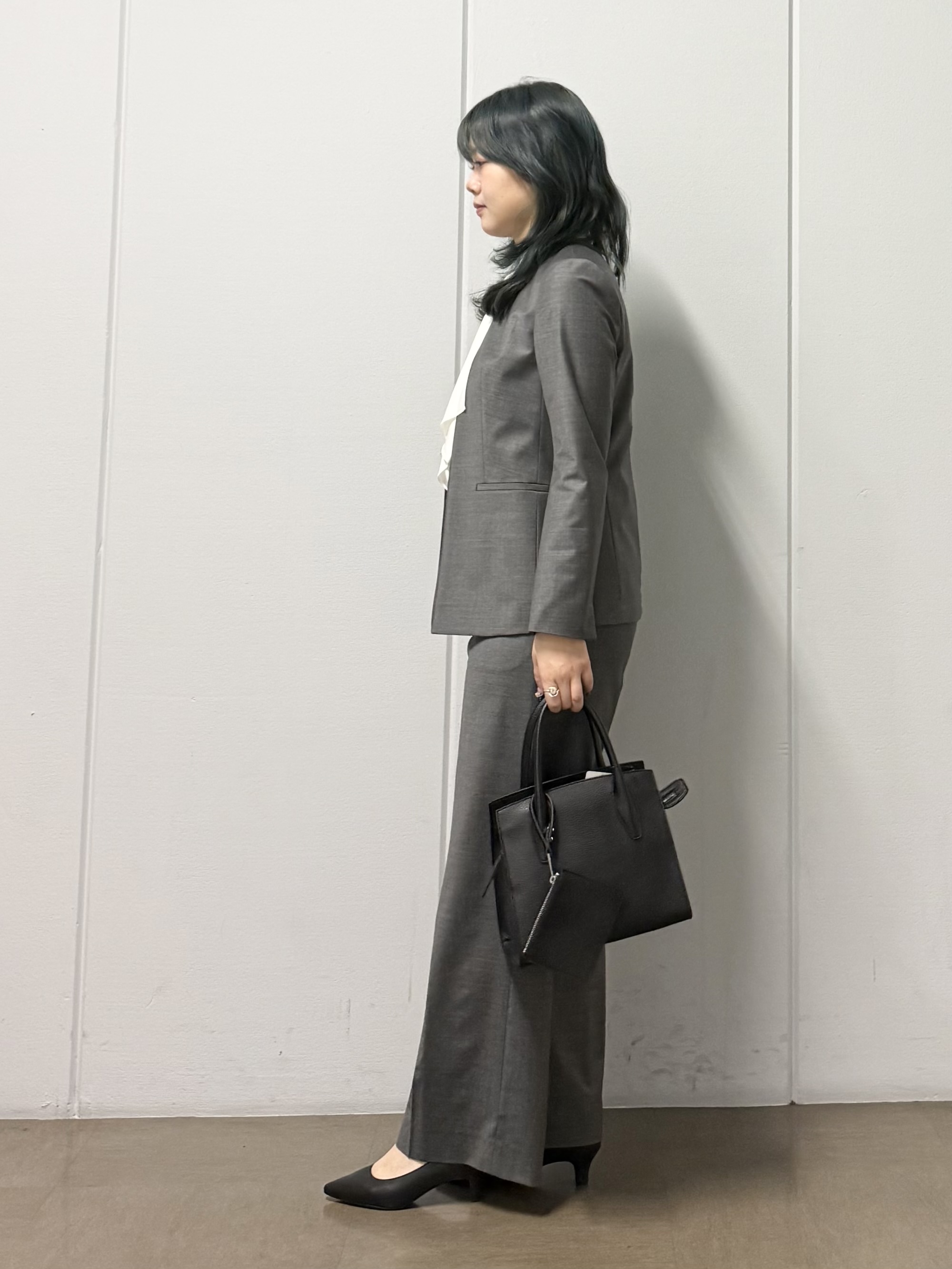 mizukiさんの「INDIVI｜【日本製／華やか】フリルデザインブラウス」を使ったコーディネート