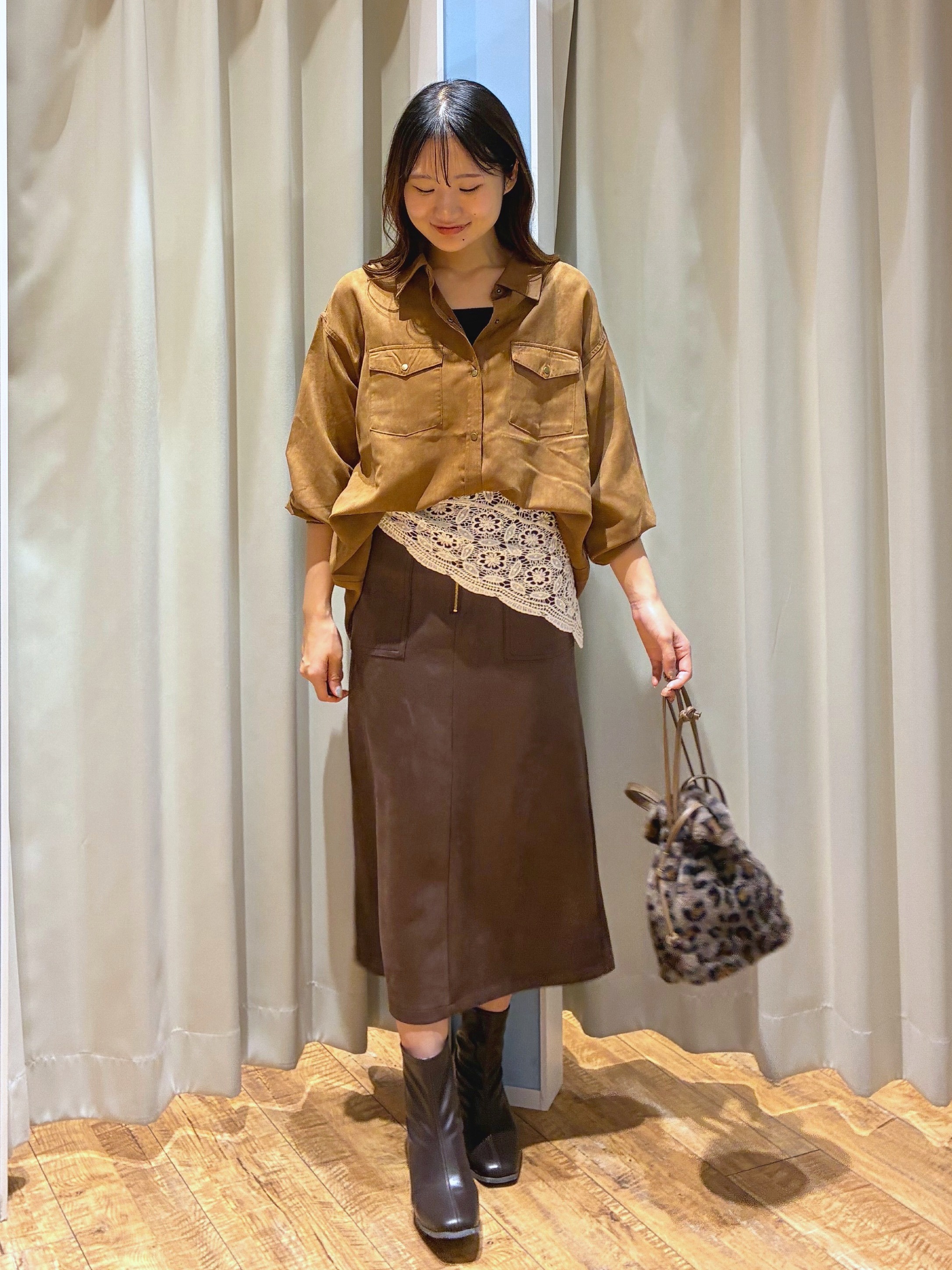 もんちゃんさんの「SHOO･LA･RUE｜【洗濯機可/S-LL】カップ付き Wストラップ テレコキャミソール」を使ったコーディネート