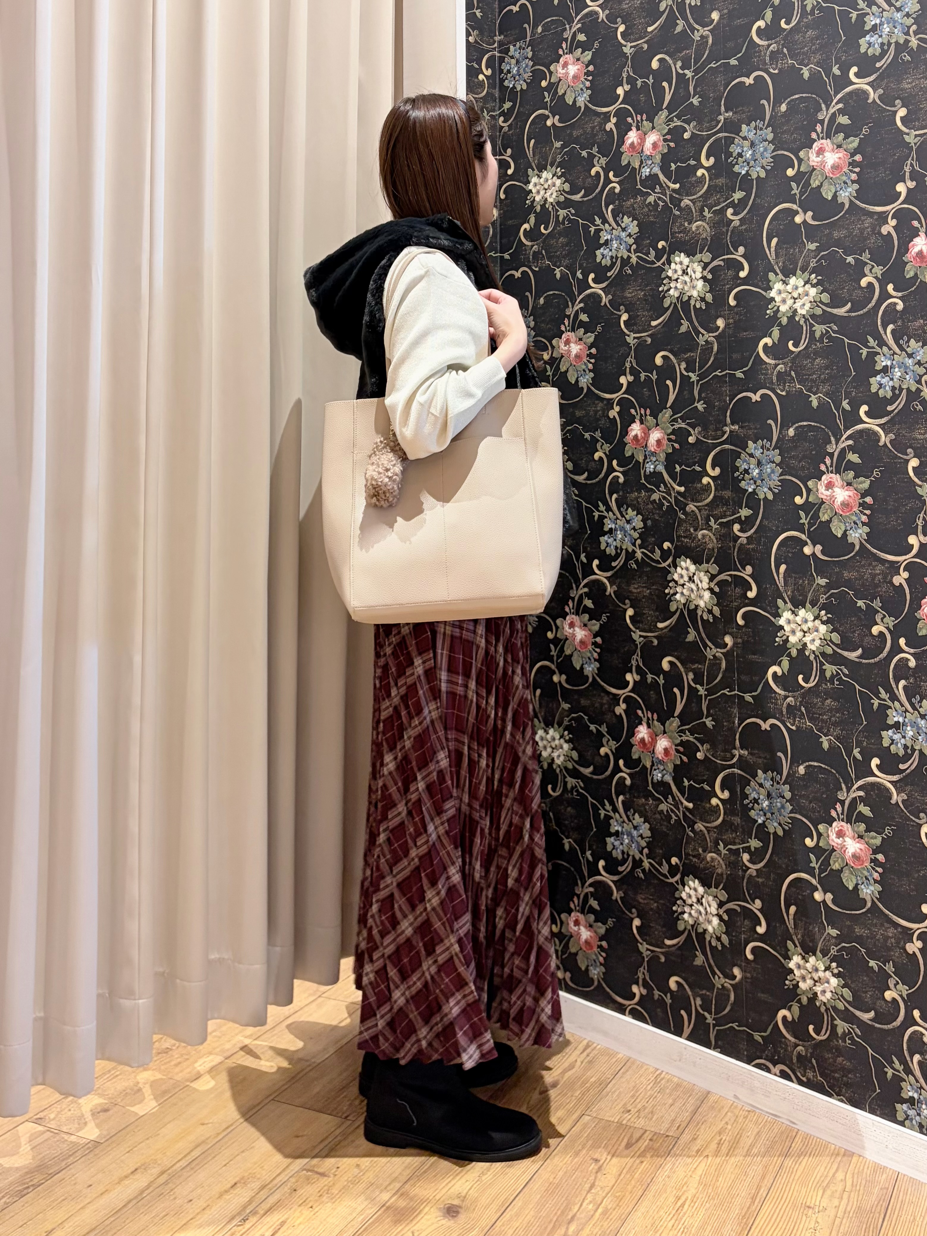 おうめさんの「SHOO･LA･RUE｜【洗濯機可/撥水/マルチWAY】ファーライナー付き 毎日欲張りマンパ」を使ったコーディネート