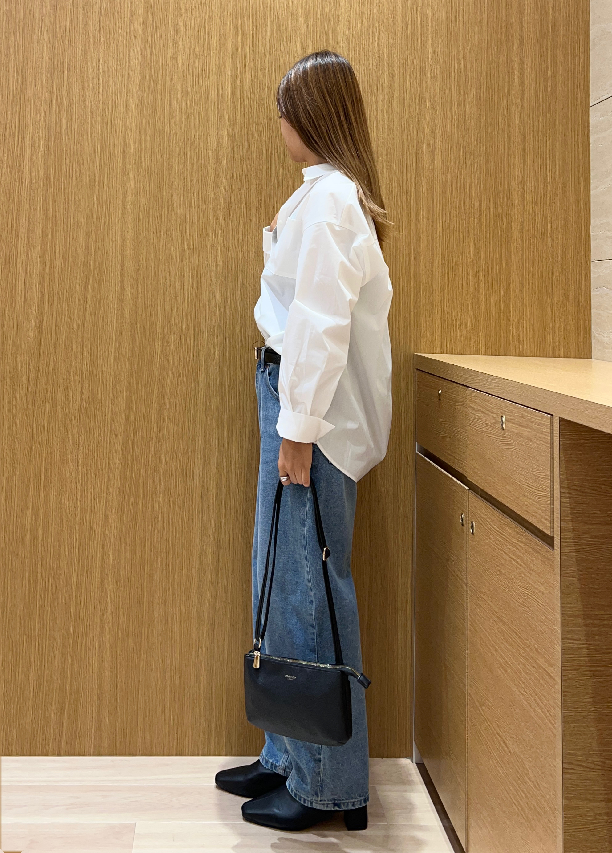 meeさんの「OPAQUE.CLIP｜フェイクファー衿付き マットレザー調ブルゾン【洗える】」を使ったコーディネート
