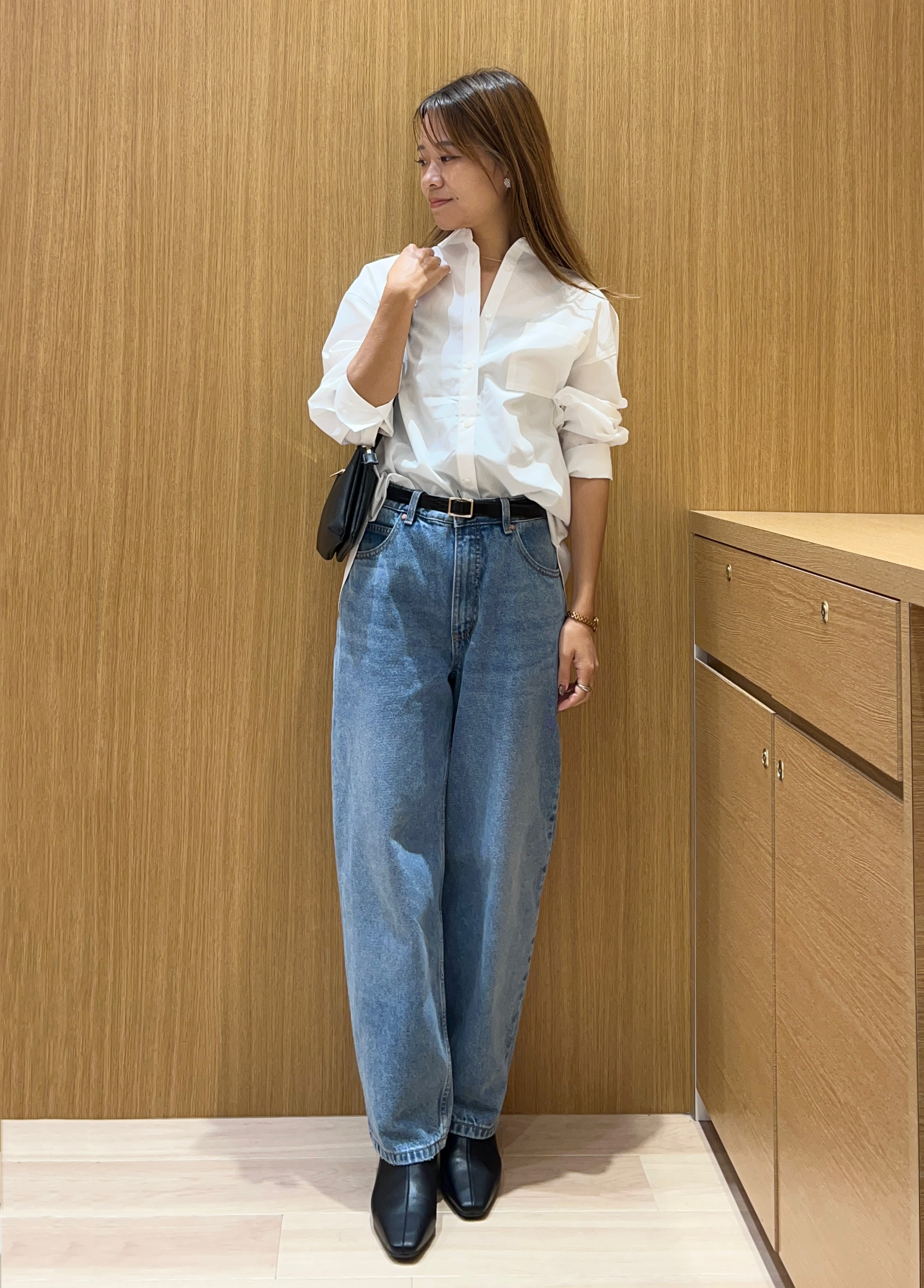 meeさんの「OPAQUE.CLIP｜フェイクファー衿付き マットレザー調ブルゾン【洗える】」を使ったコーディネート