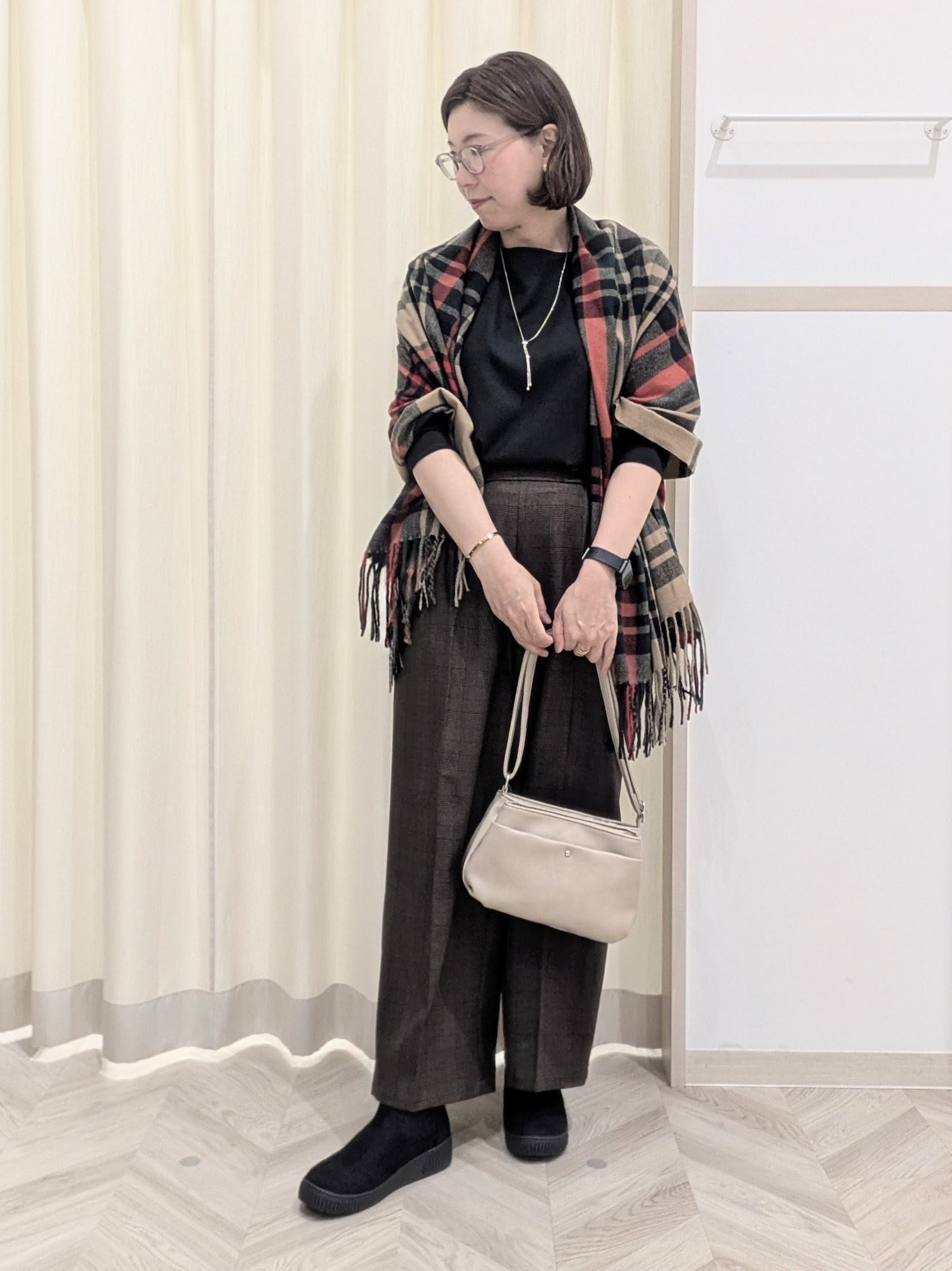 miyuさんの「SHOO･LA･RUE｜【体型カバー/洗濯機可/ポケット付き】ゆるシルエット もちもち ボタンレスカーディガン」を使ったコーディネート