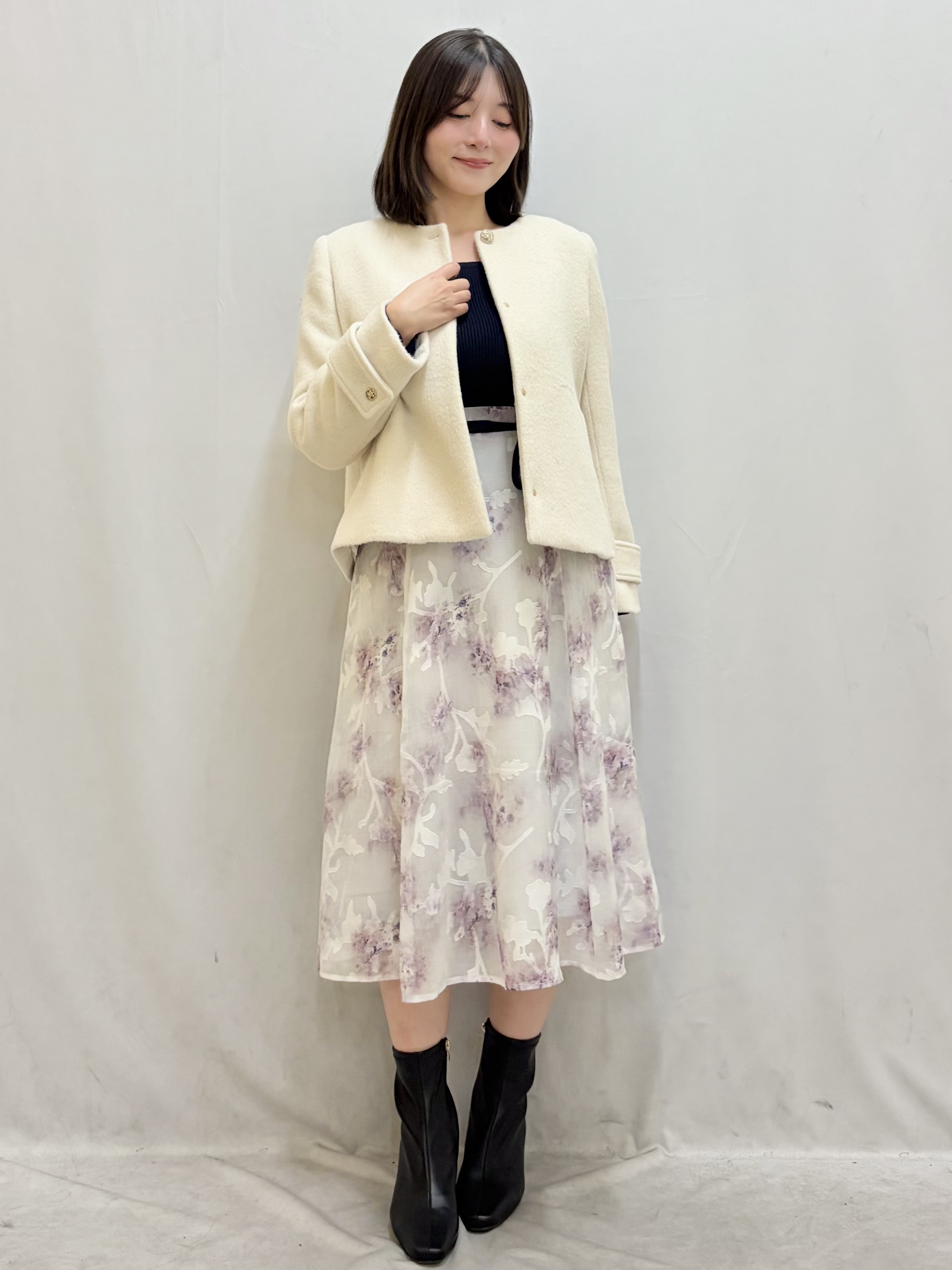 kasumiさんの「index｜【植草美幸先生が指南する好印象スタイル】カシミヤ混ノーカラーショートコート」を使ったコーディネート