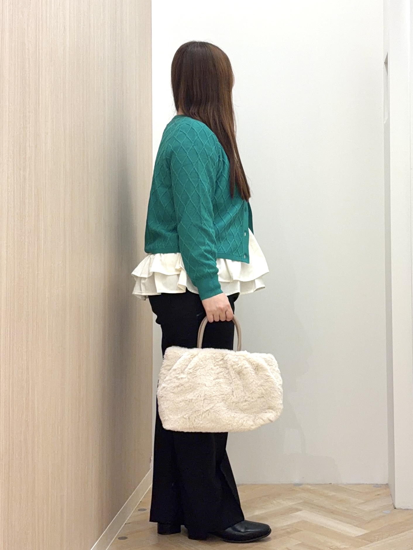 akariさんの「grove｜【毛玉軽減】大人上品なダイヤ柄ニットカーディガン」を使ったコーディネート
