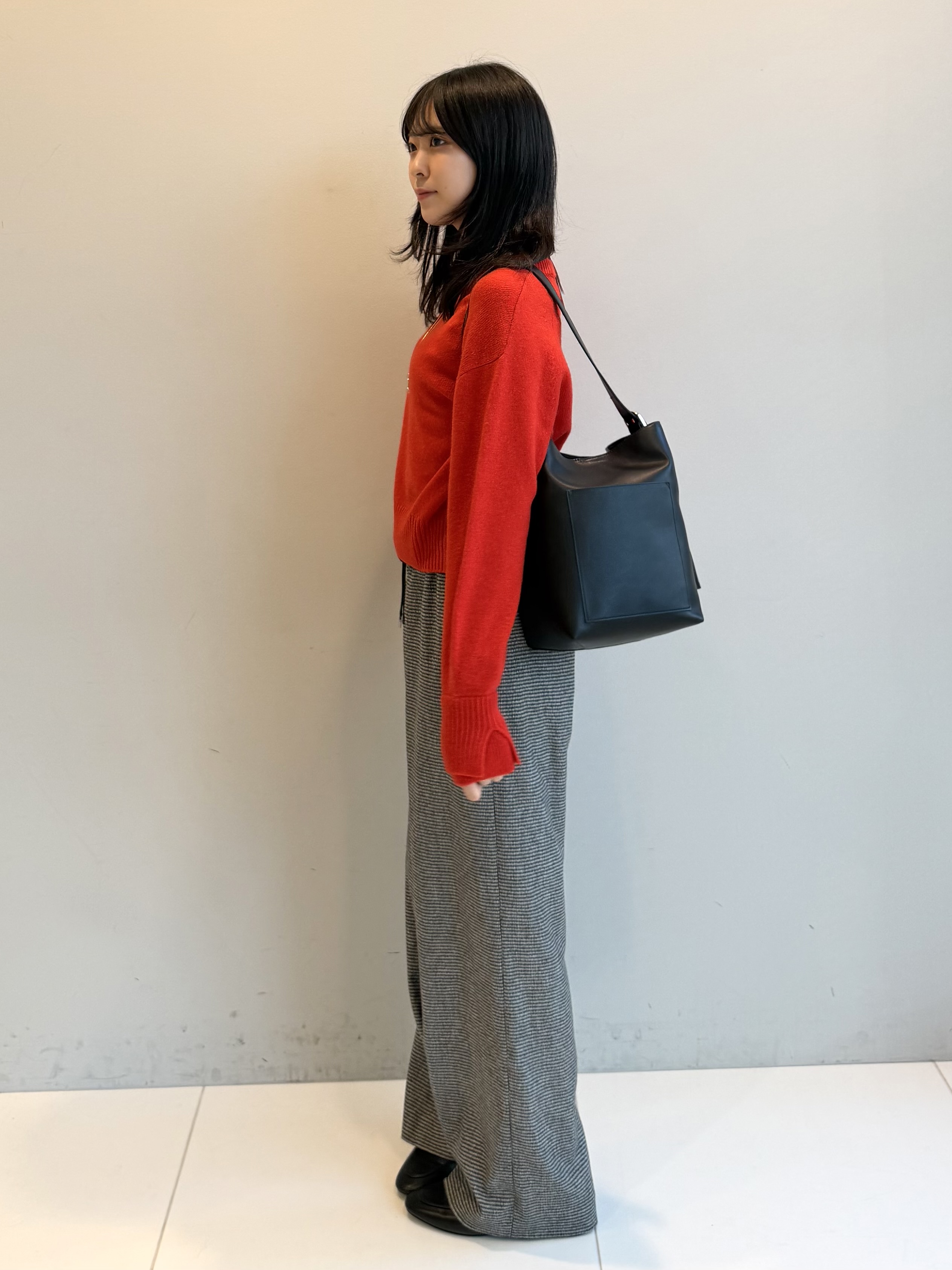 ririkaさんの「UNTITLED｜【セットアップ可/ウエストゴム】ウールドロストパンツ」を使ったコーディネート
