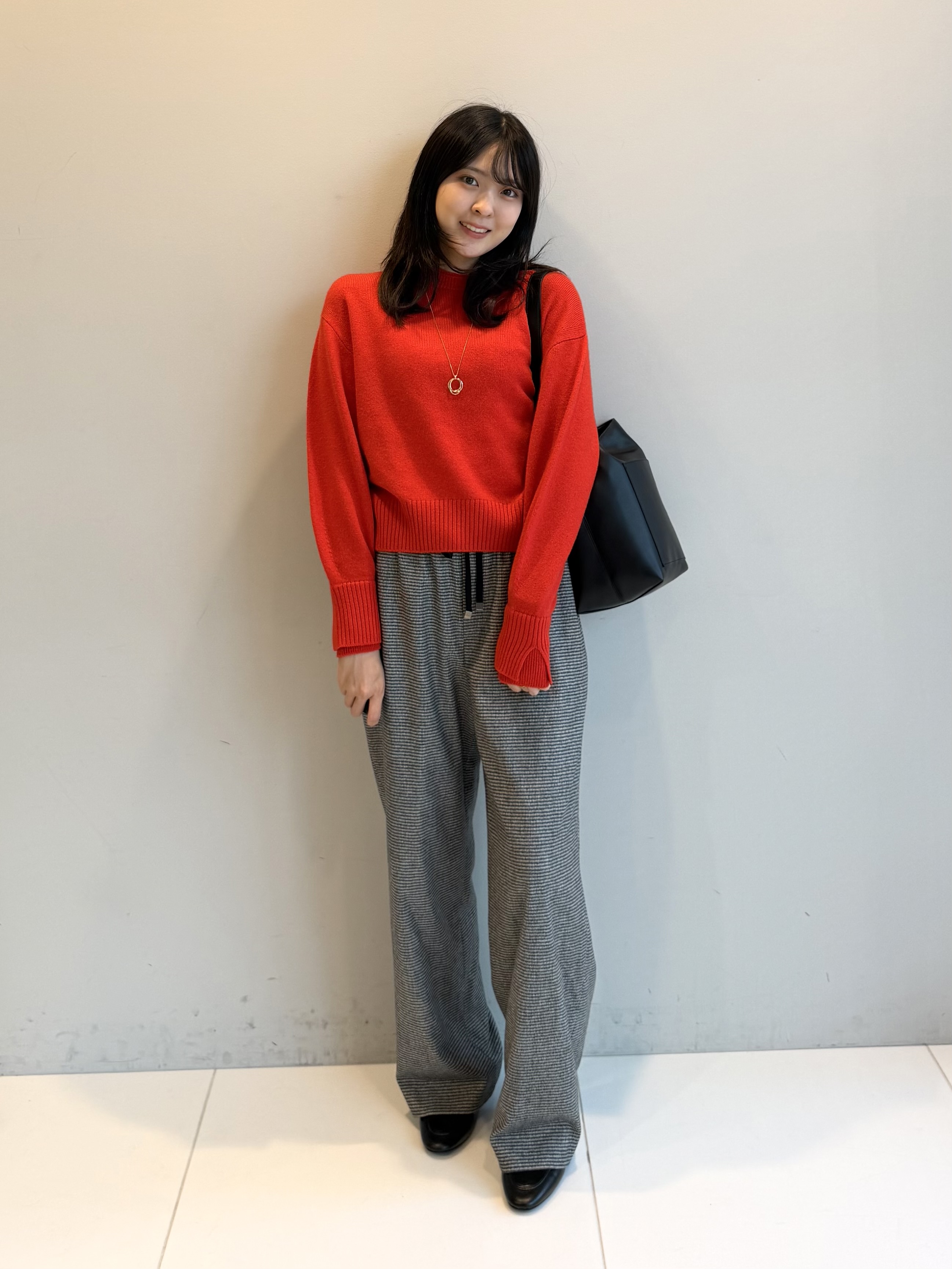 ririkaさんの「UNTITLED｜【セットアップ可/ウエストゴム】ウールドロストパンツ」を使ったコーディネート