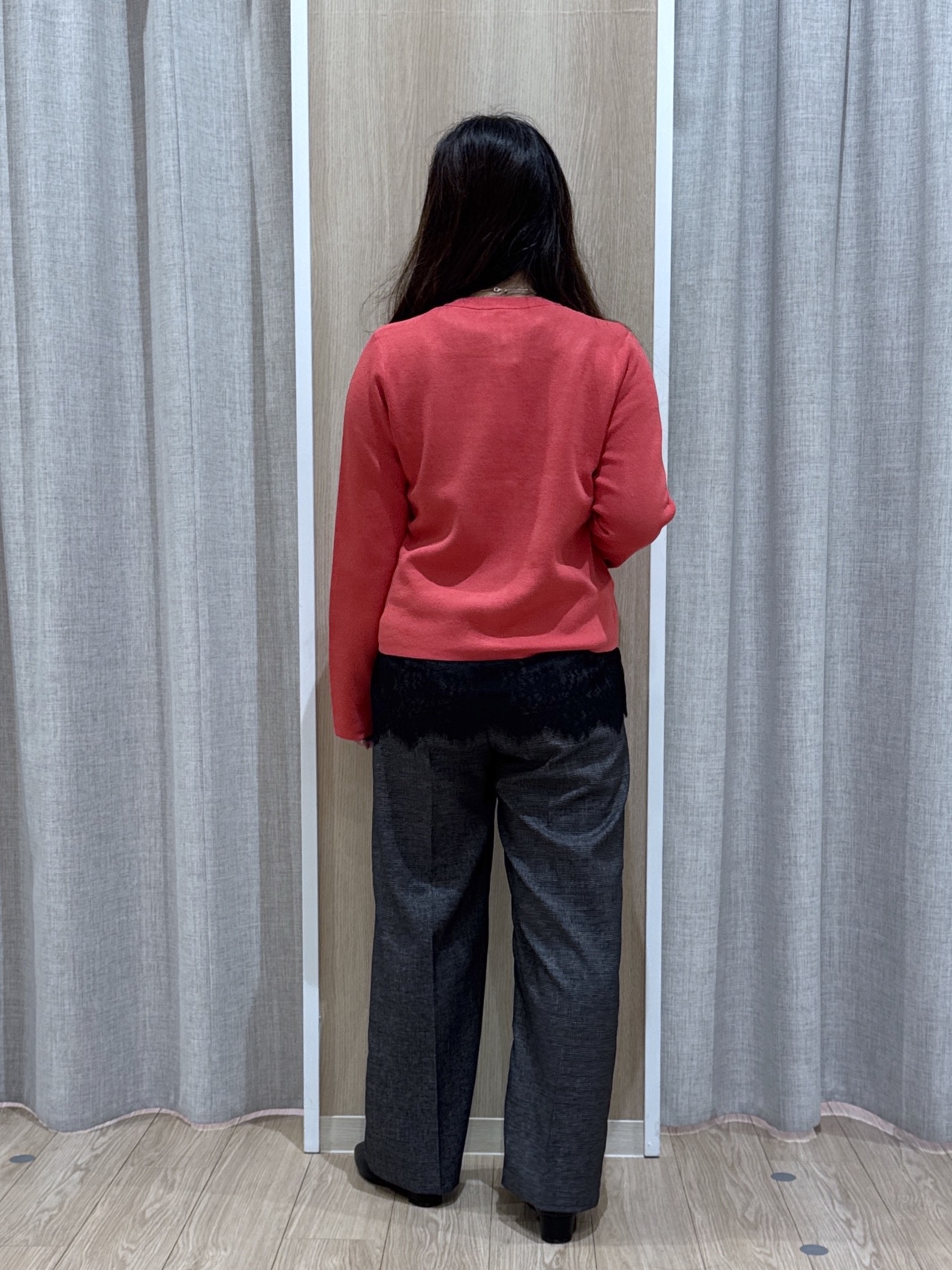 sachiさんの「grove｜ジャケットのようにきちんと見え クルーネックカーディガン」を使ったコーディネート