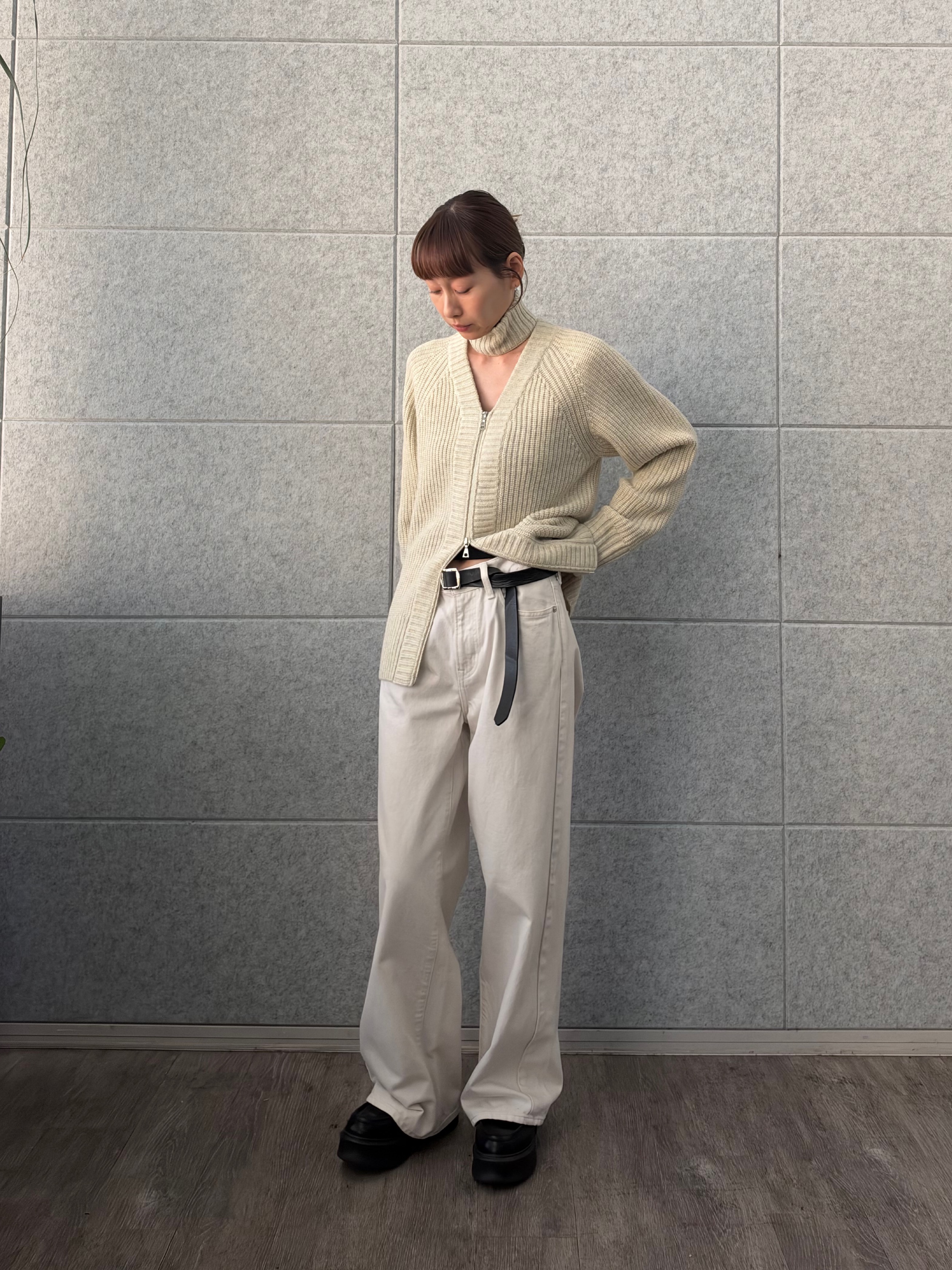designer yukaさんの「CODE A｜【Re】dual form zip knit」を使ったコーディネート