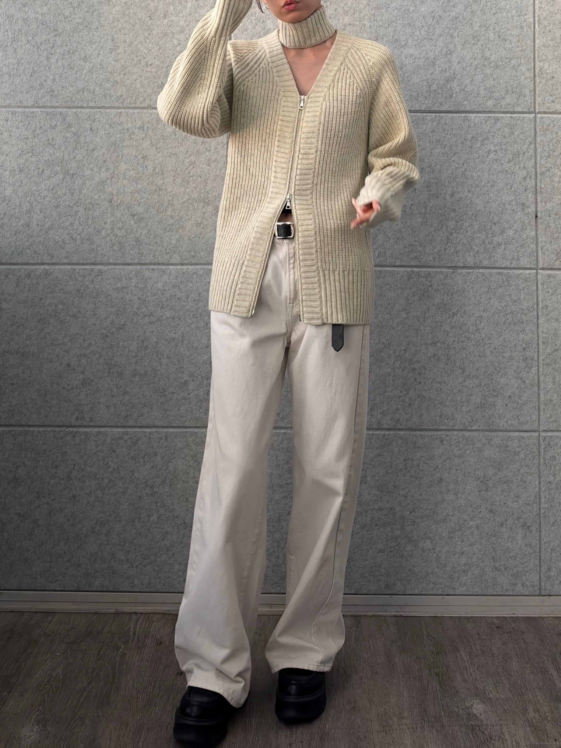designer yukaさんの「CODE A｜【Re】dual form zip knit」を使ったコーディネート